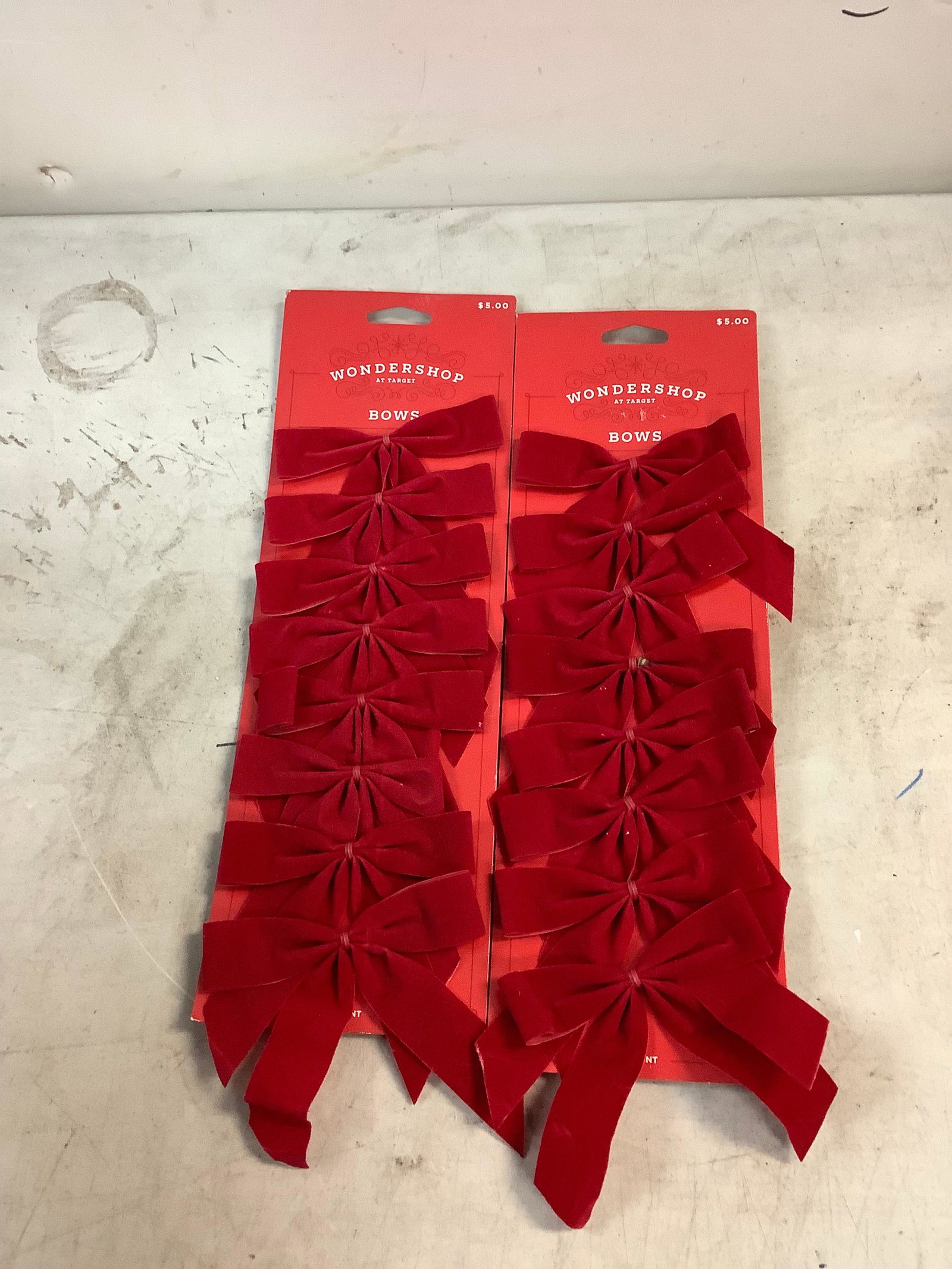 Lot of 2 New Bows: Lot of 2 New Bows