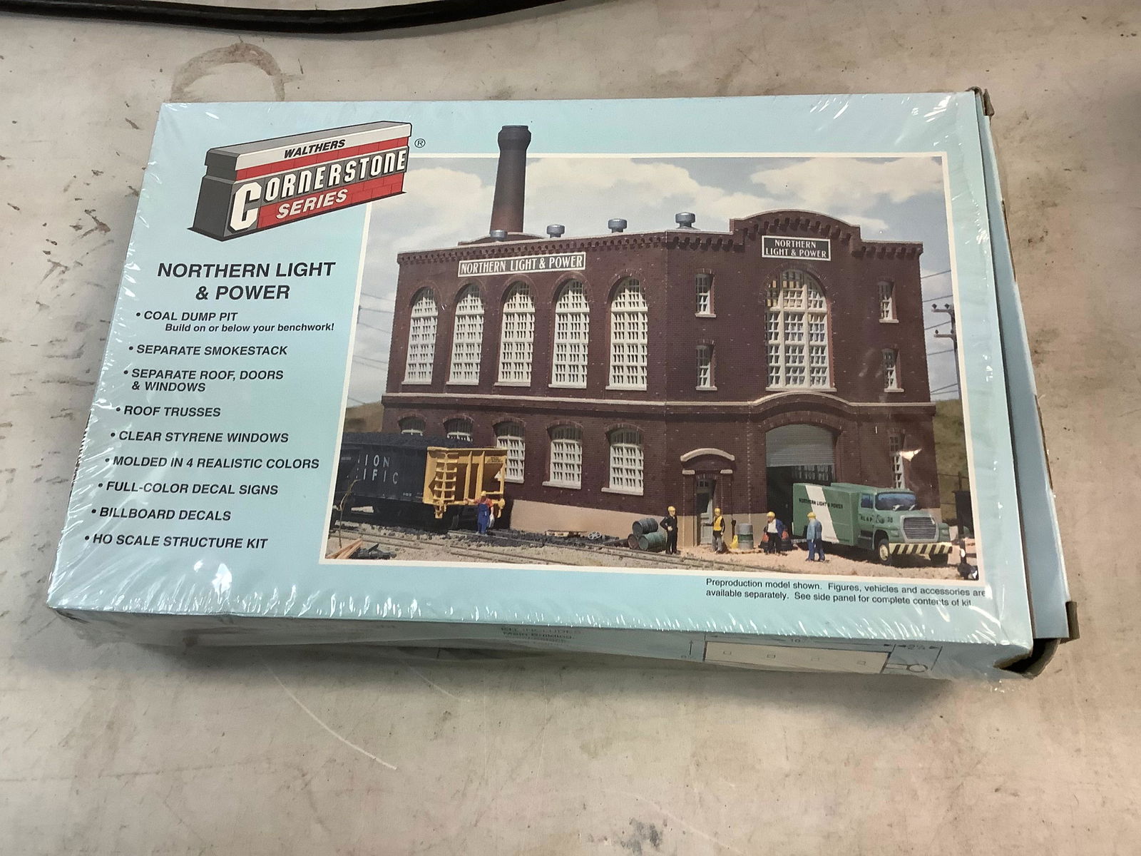 New Walther's Cornerstone Series Northern Light & Power Ho Scale Structure Set (1 of 1)