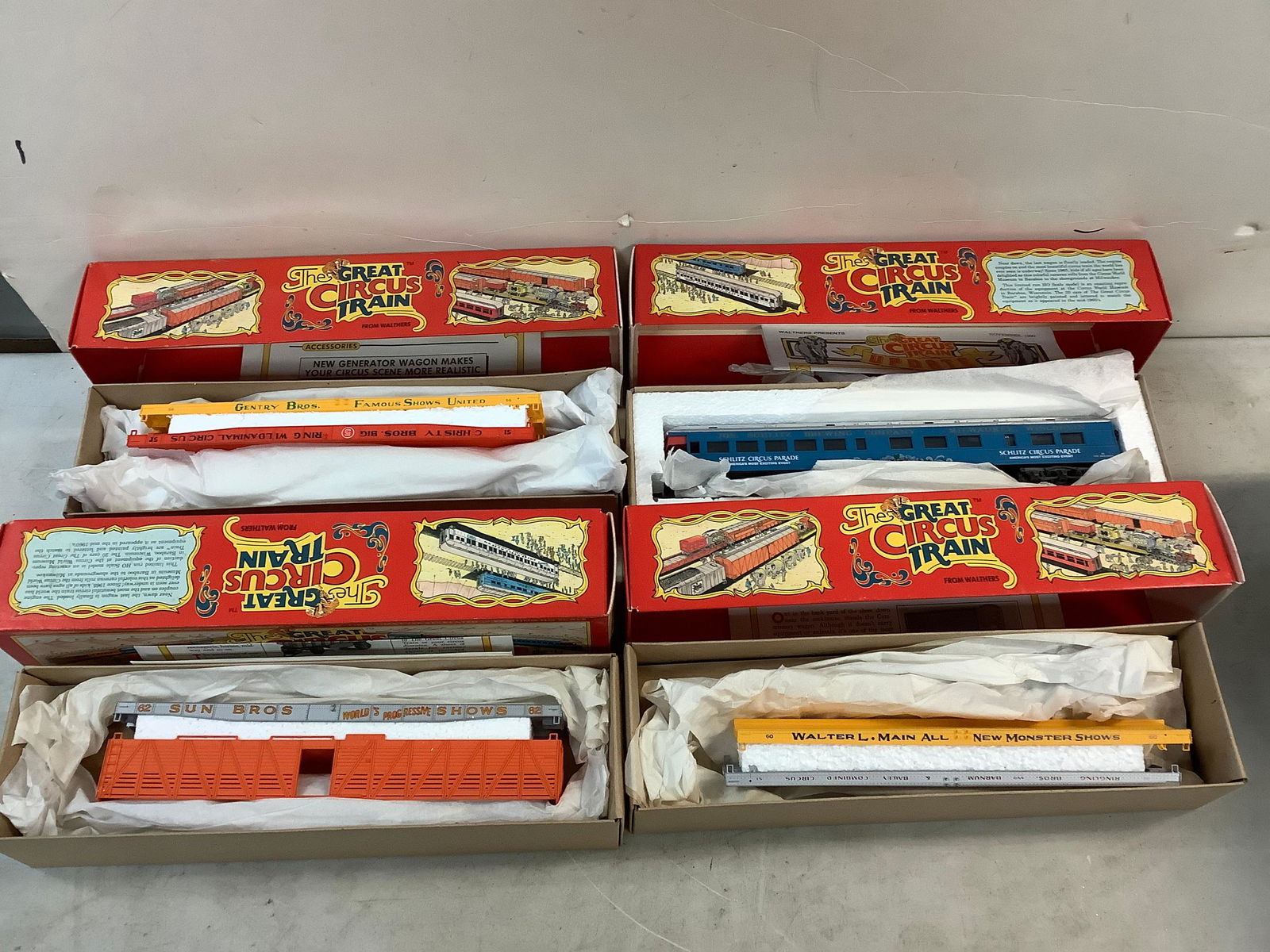 Lot of THE GREAT CIRCUS TRAIN model train set (1 of 1)