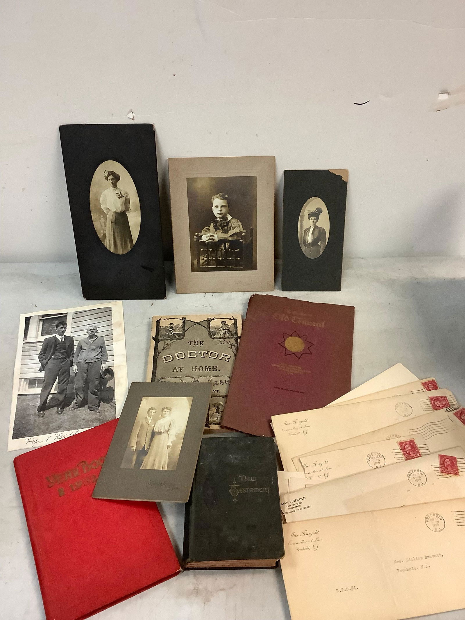 Lot of vintage pictures, books and letters (1 of 1)
