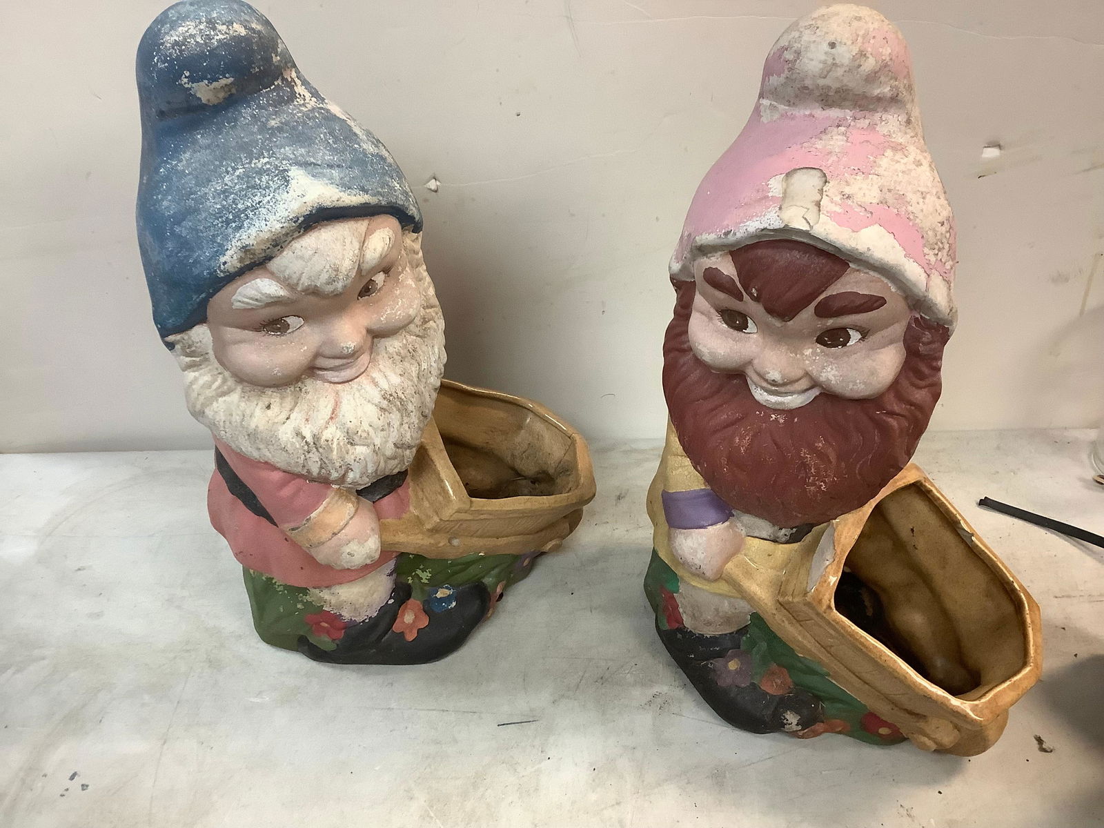 lot of two garden gnomes (1 of 1)