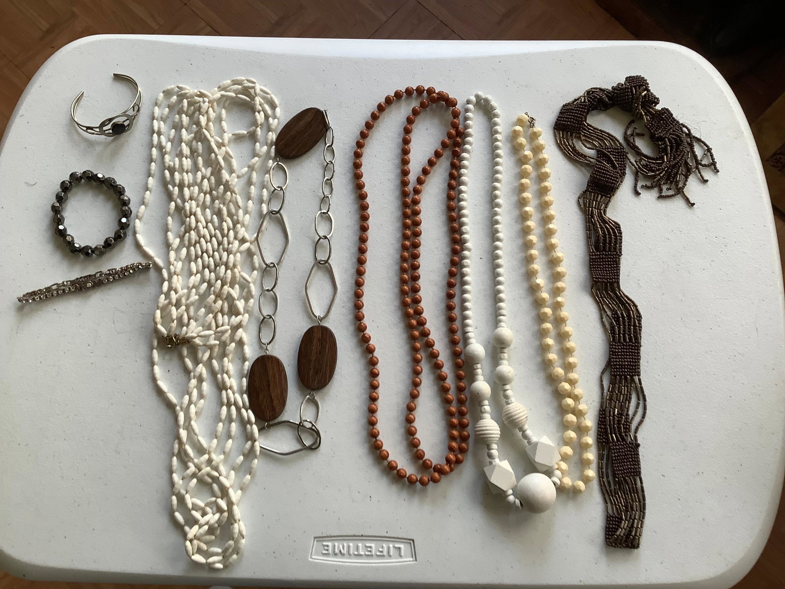 Lot of Beaded Necklaces and Bracelets: Lot of Beaded Necklaces and Bracelets