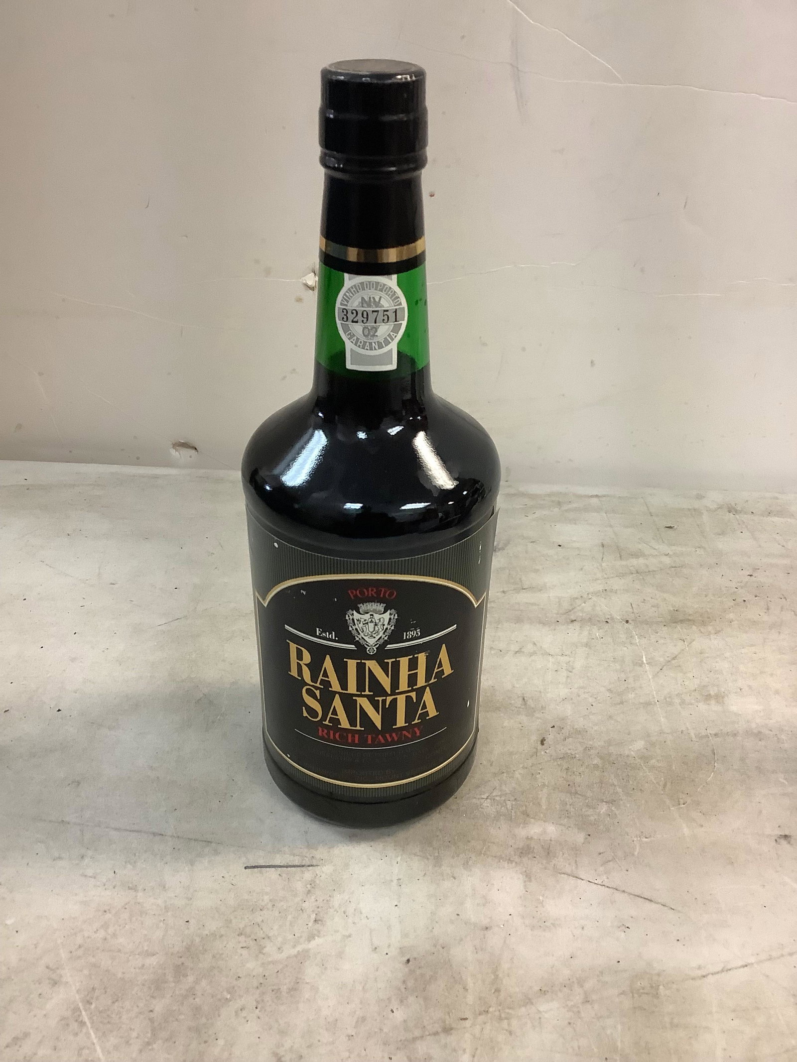 Sealed Rainha Santa Rich Tawny 750ml: Sealed Rainha Santa Rich Tawny 750ml