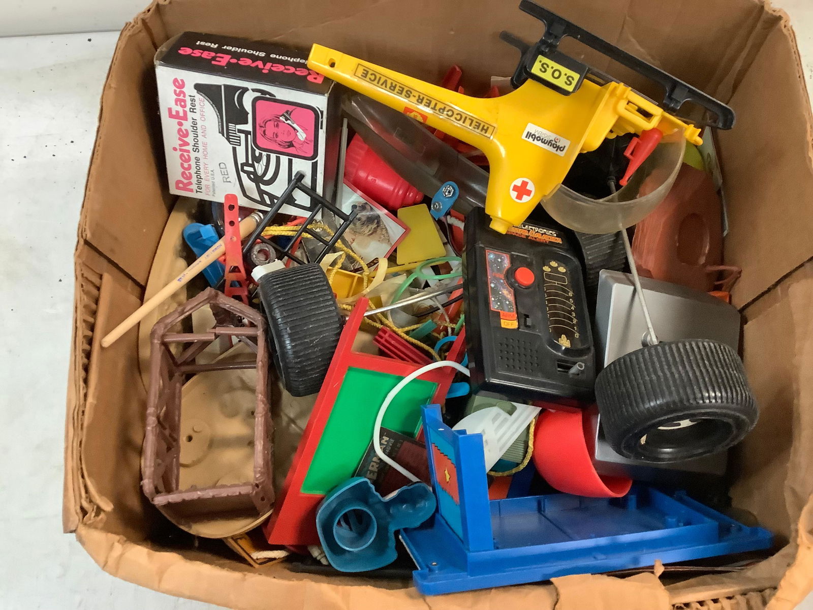 Lot of vintage plastic toys (box full) (1 of 1)