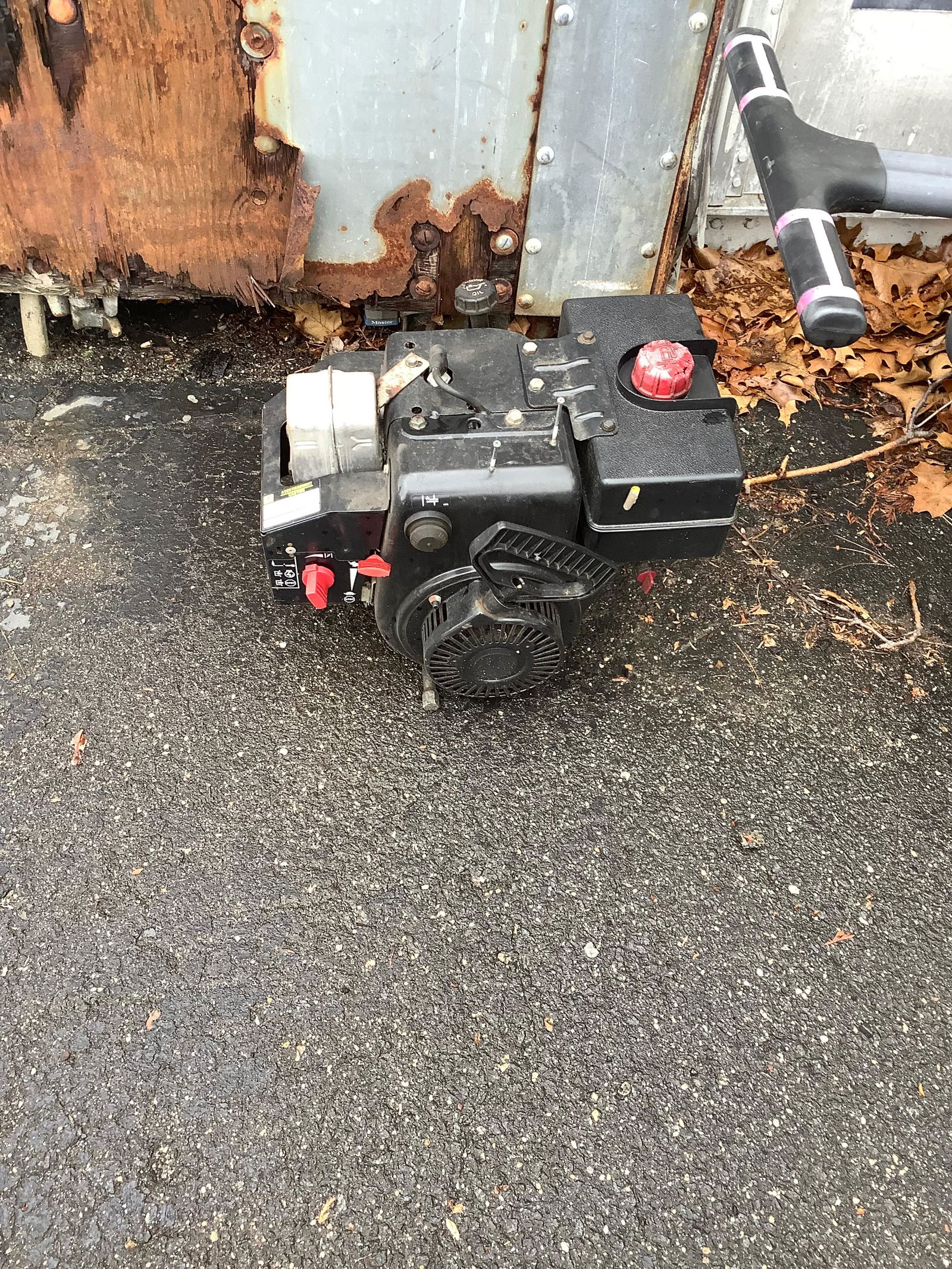 8 horsepower MTV  engine unknown working condition (1 of 1)