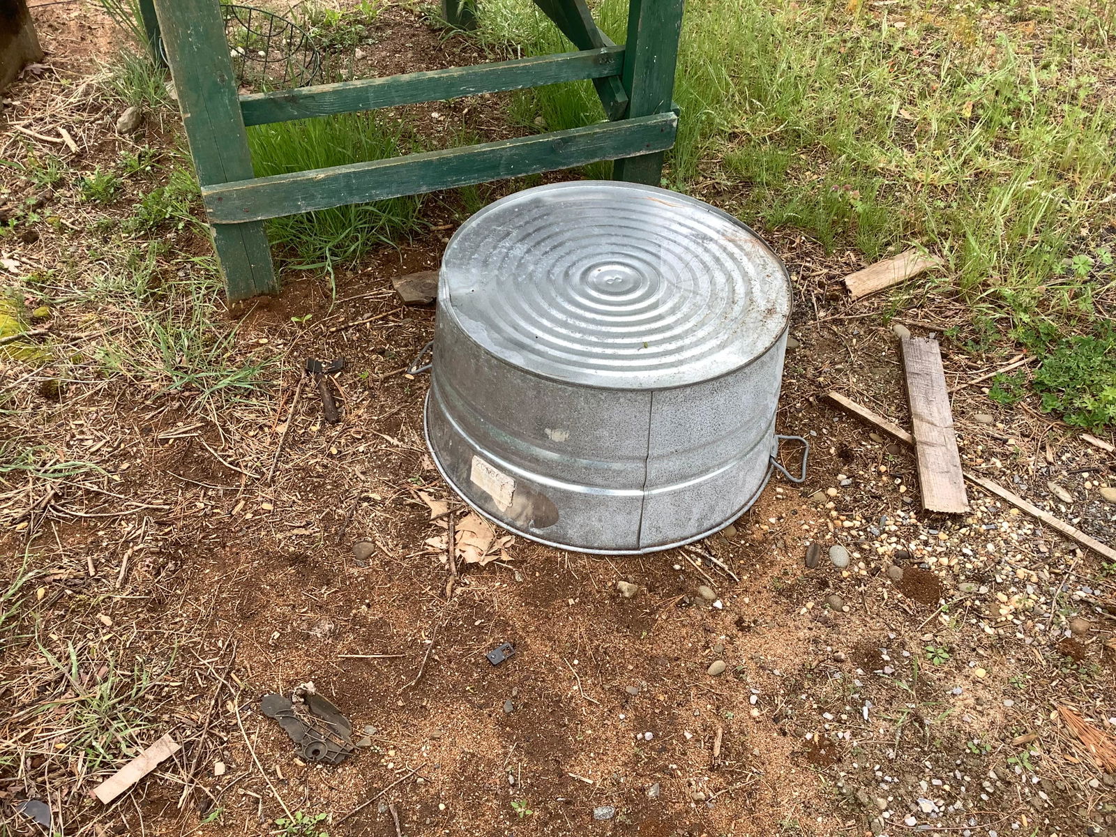 Galvanized bucket 21in.wide (1 of 1)