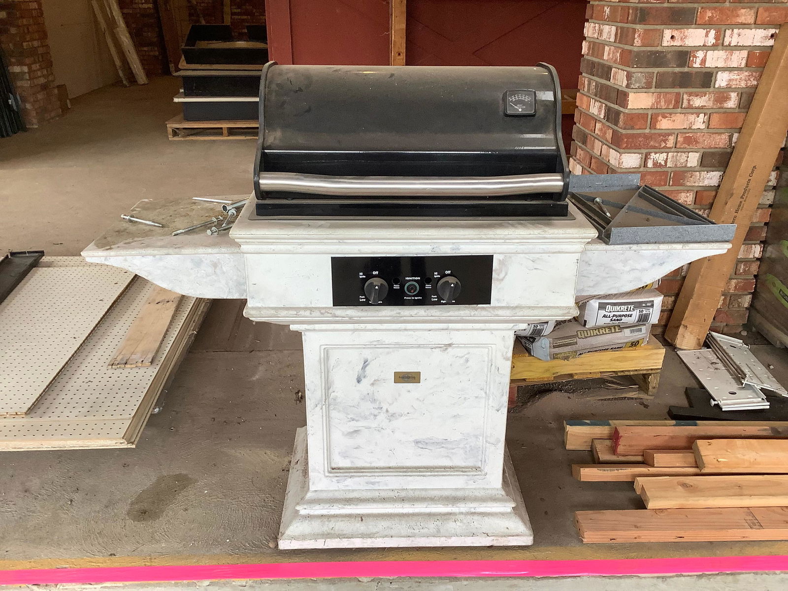 New straubelstone grill (1 of 1)