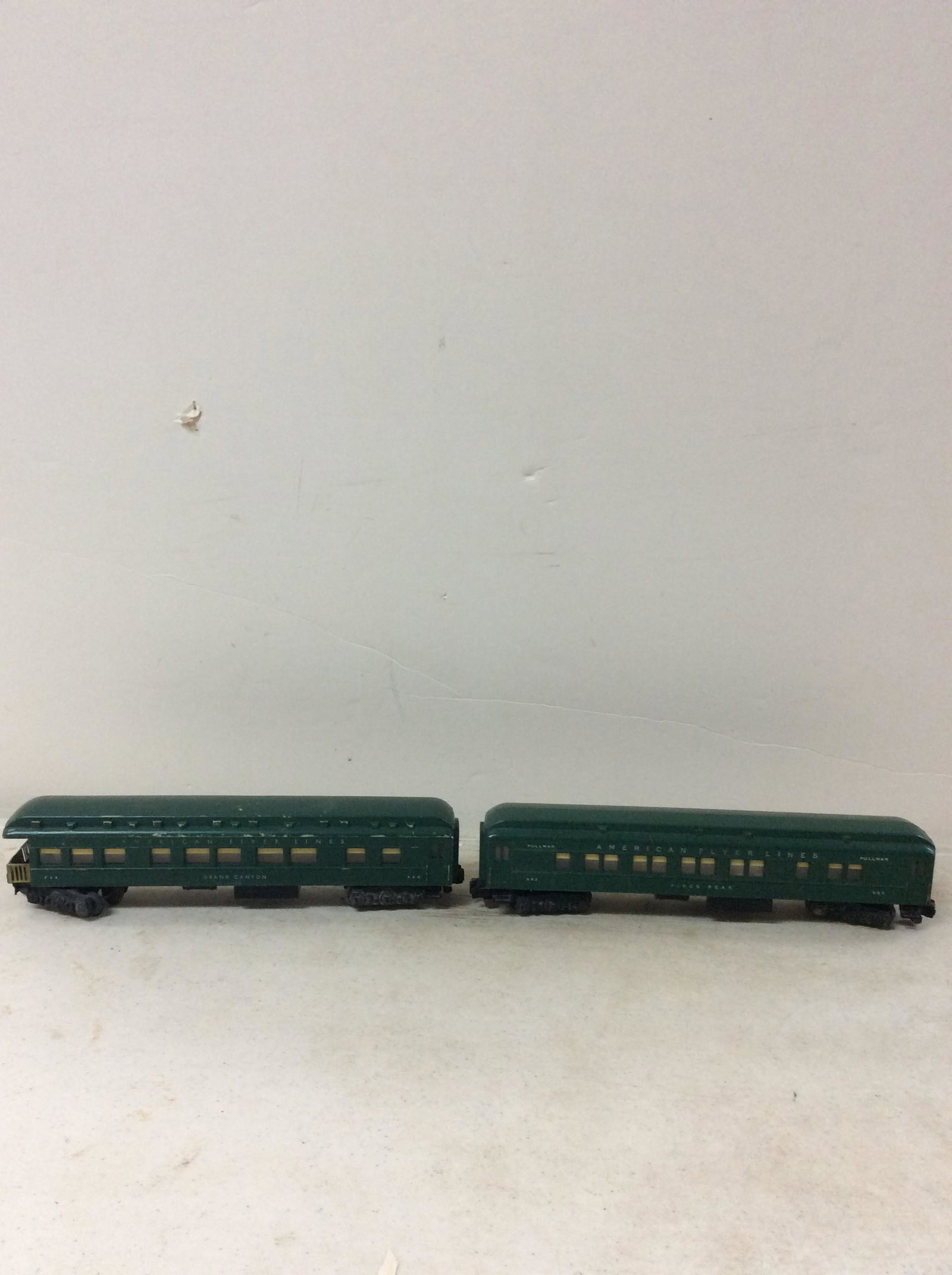 Lot of pikes peak & grand canyon train models (tallest â€“ 3â€™â€™ x 12â€™â€™): Lot of pikes peak & grand canyon train models (tallest â€“ 3â€™â€™ x 12â€™â€™)