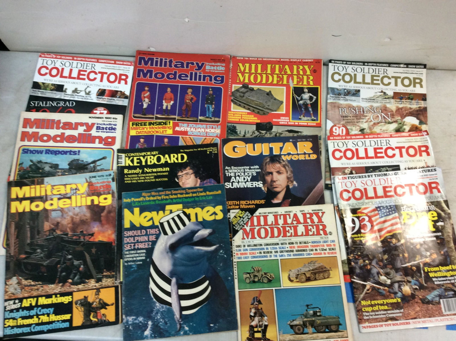 Lot of military modeling magazines and other various brands: Lot of military modeling magazines and other various brands