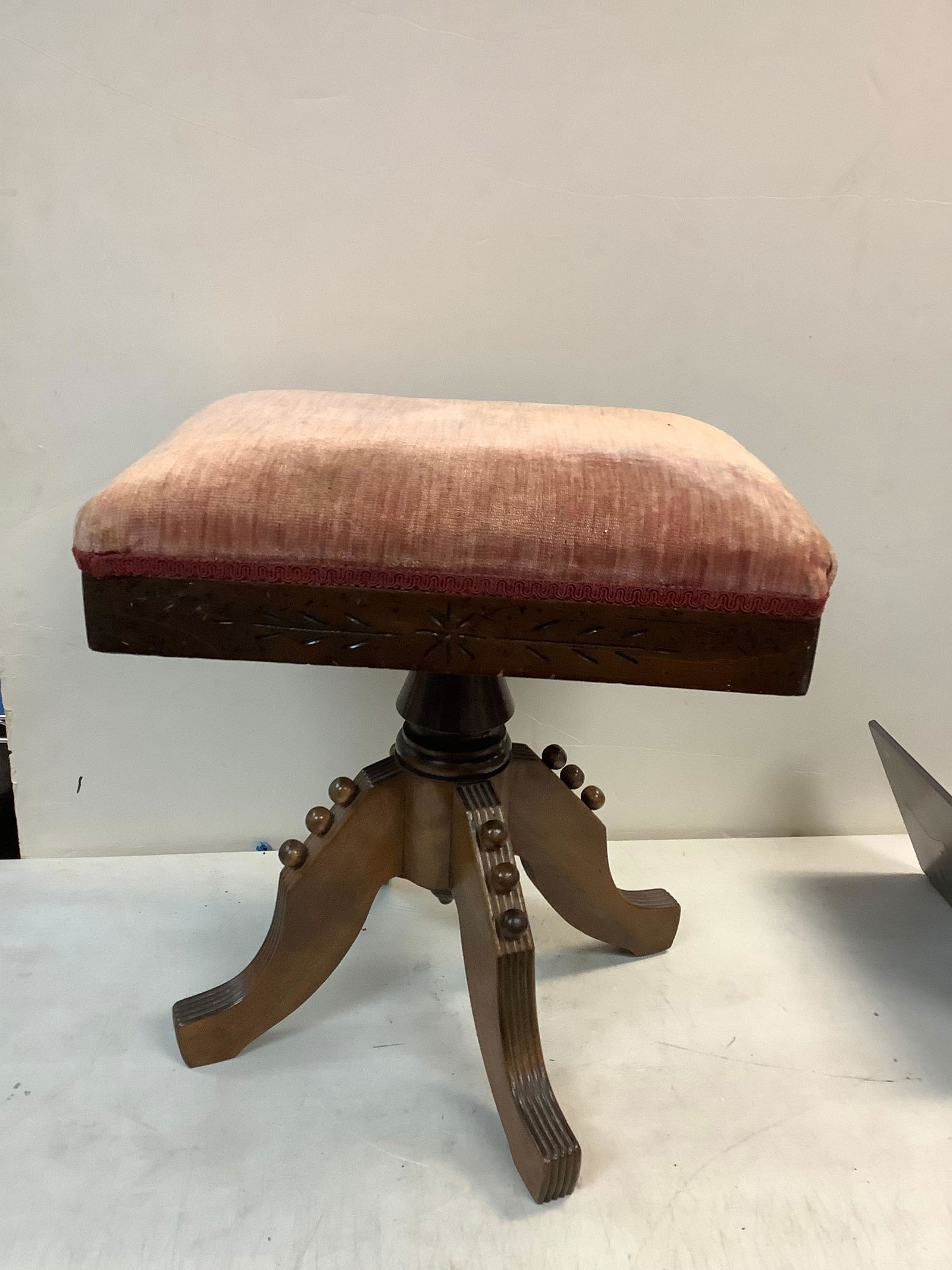 Vintage A. Merriam & Co.  Swivel Stool 19" (1 of 1)