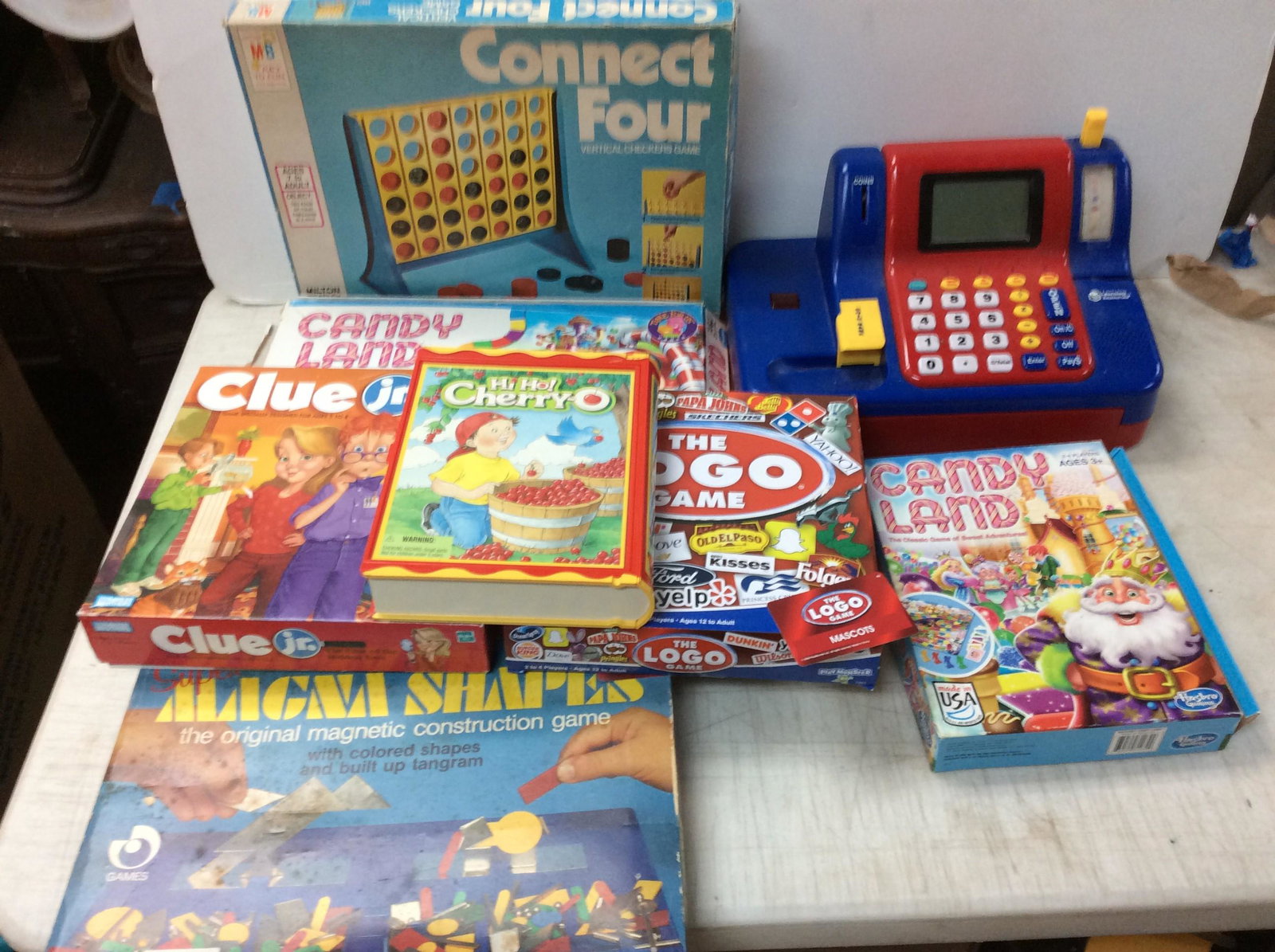 Lot of toys(cash register, board games, and more): Lot of toys(cash register, board games, and more)