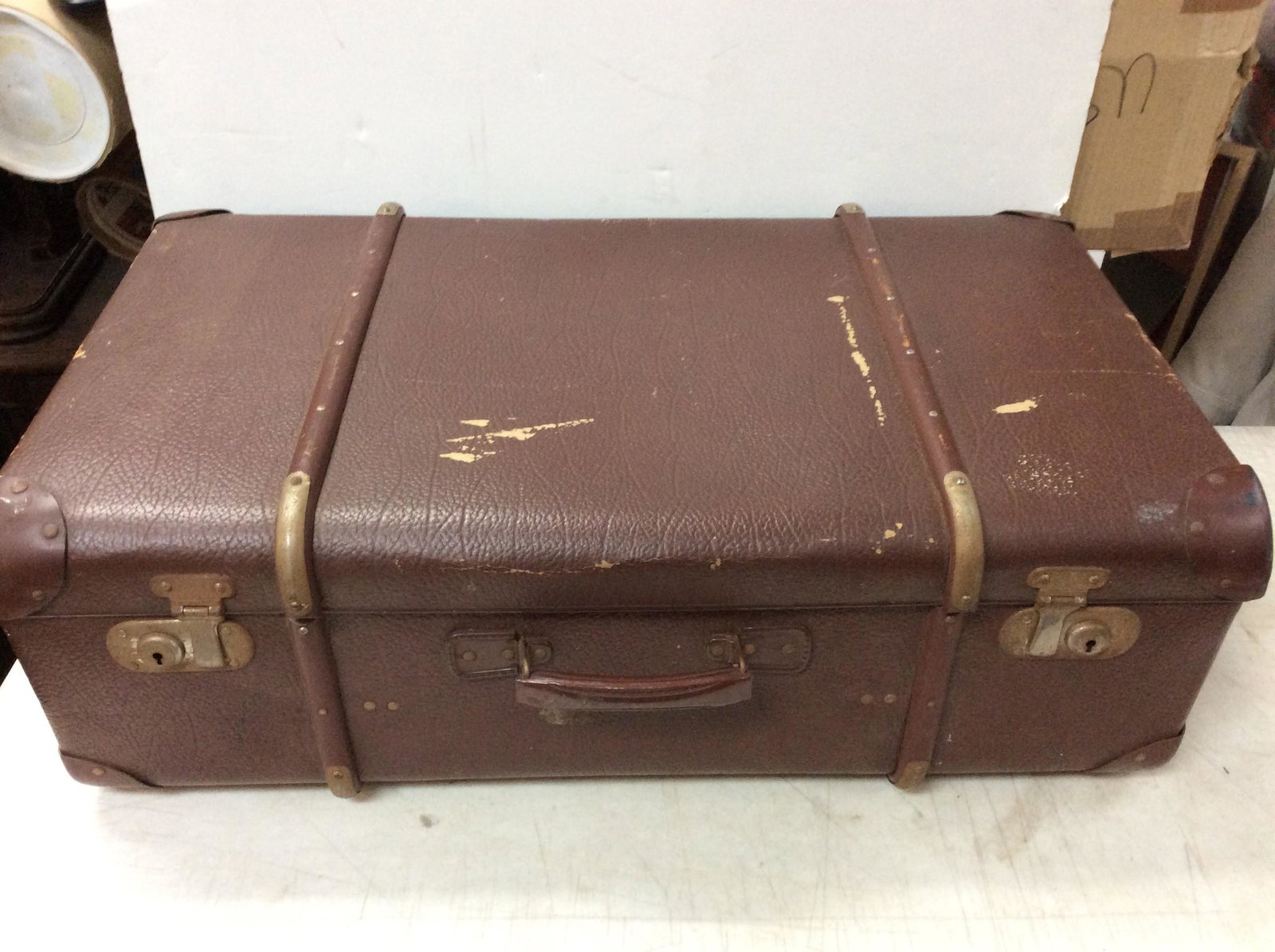 Vintage locked chest no key 9in.x 29.5in.x 17in.: Vintage locked chest no key 9in.x 29.5in.x 17in.