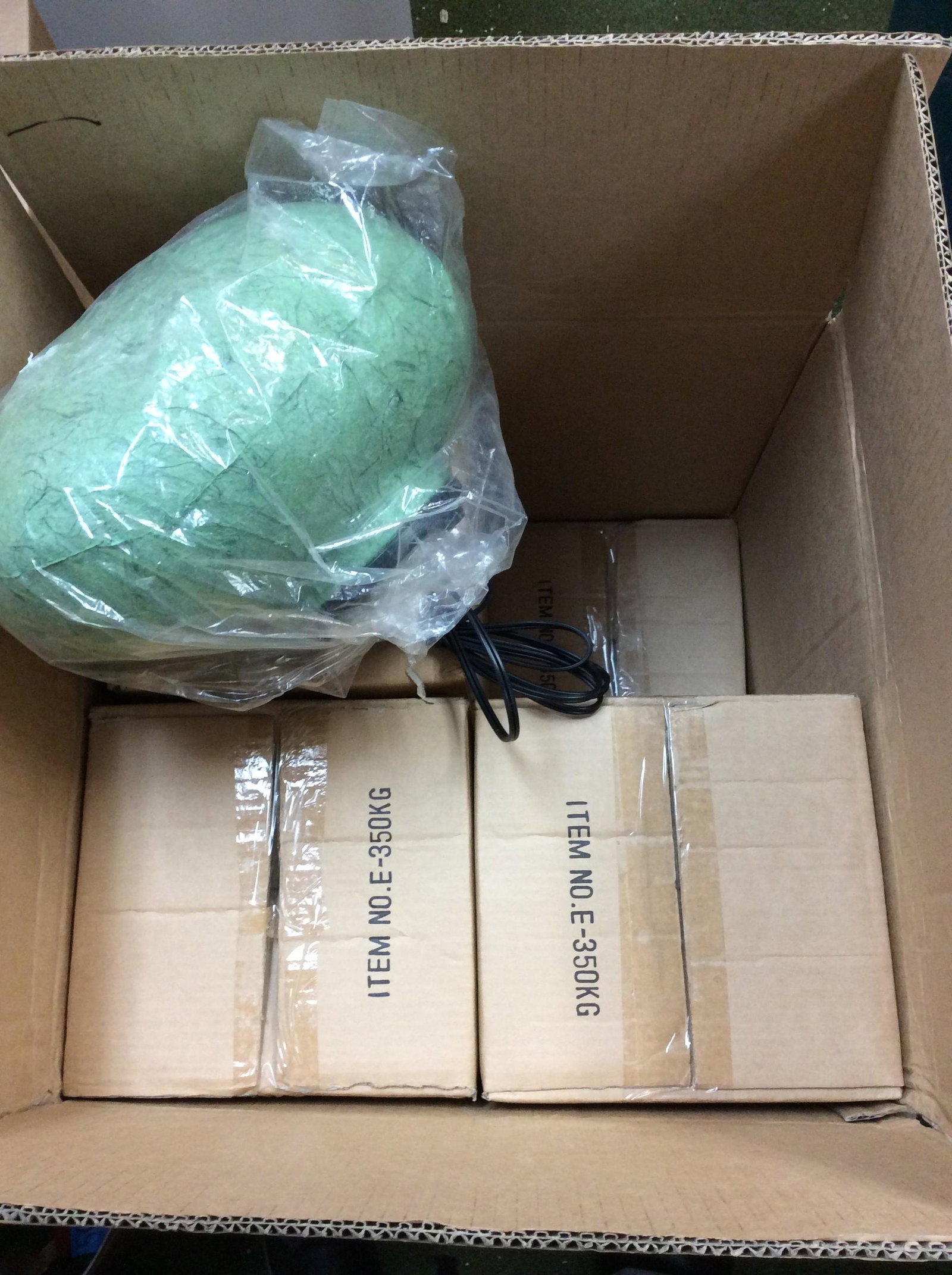 Case of green kidney lamps(8 pieces total): Case of green kidney lamps(8 pieces total)