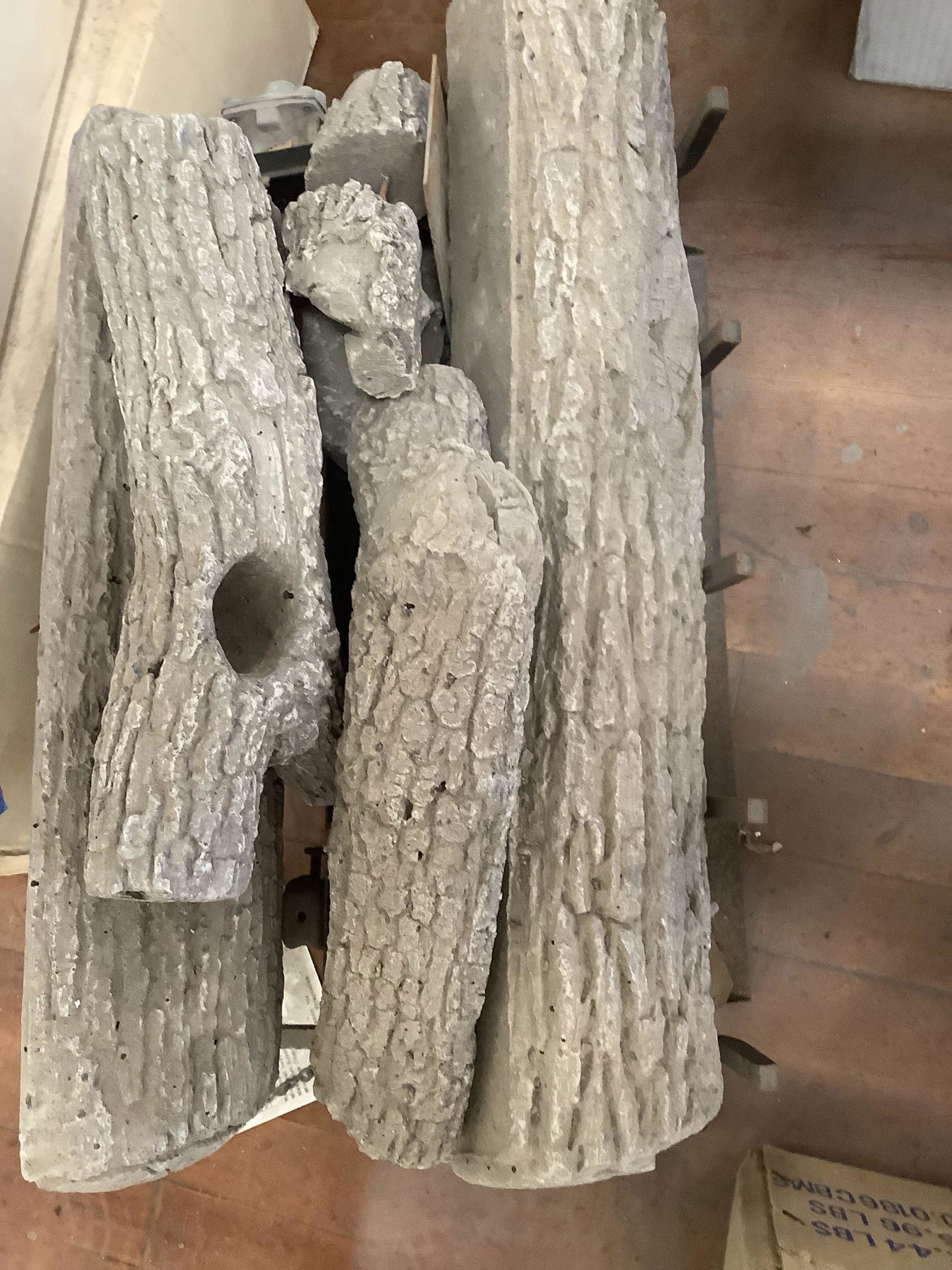 Buy Rasmussen Artificial Gas Logs Emanon Auctions And Estate Sales In Nj