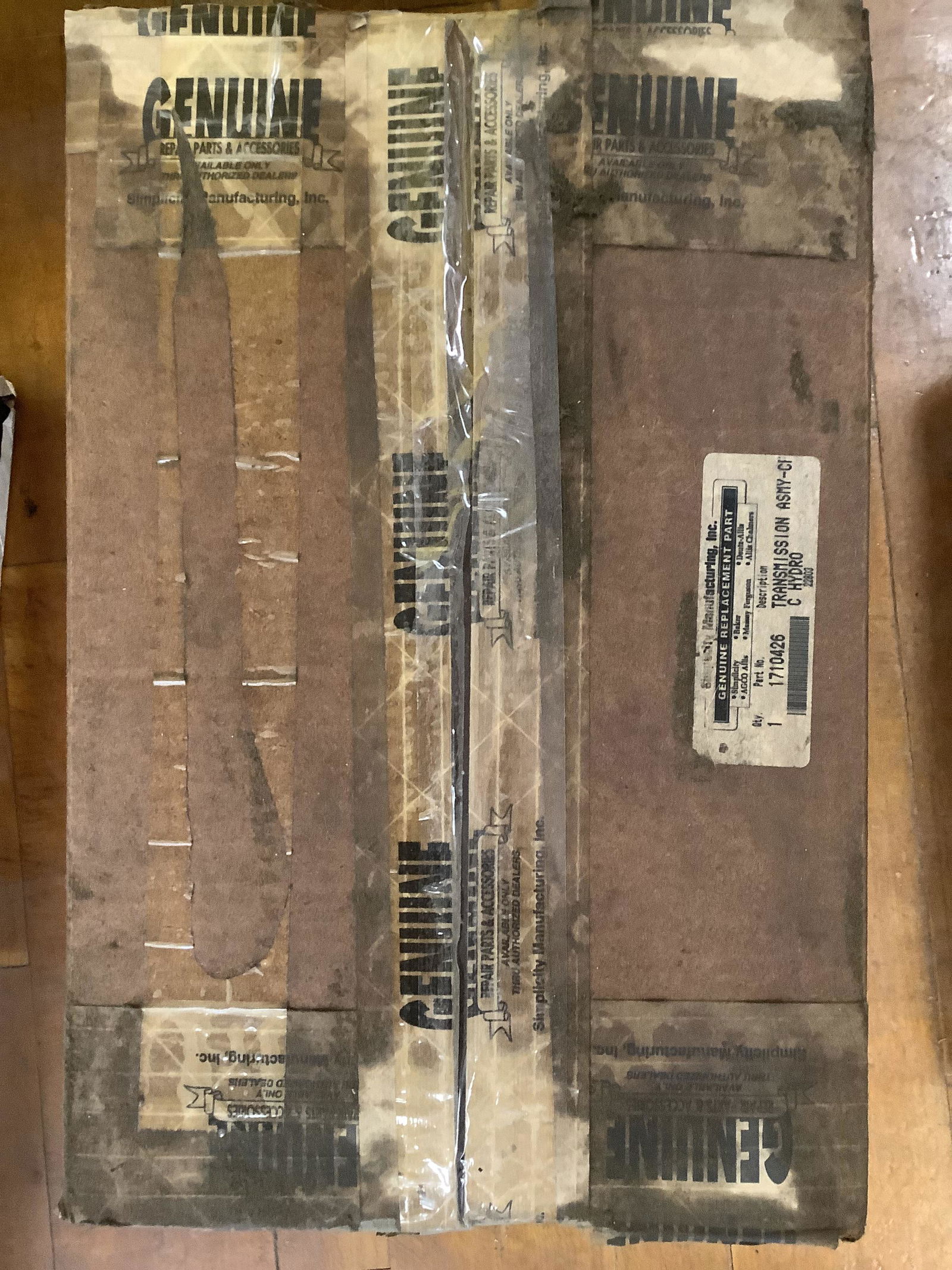 New Simplicity tractor Transmission hydro part no.1710426 (1 of 1)