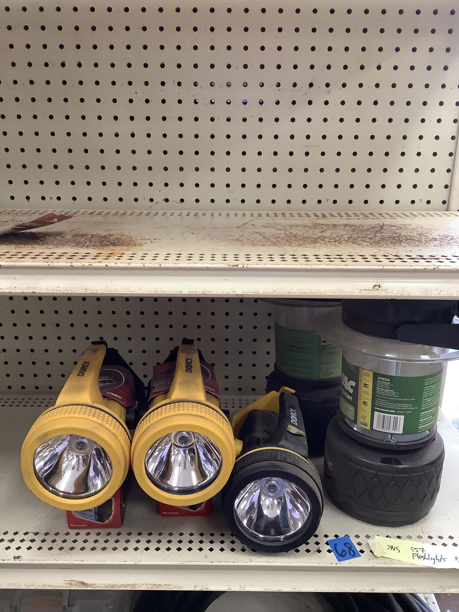 Lot of flashlights and lanterns(dorcy,rayovac) (1 of 1)