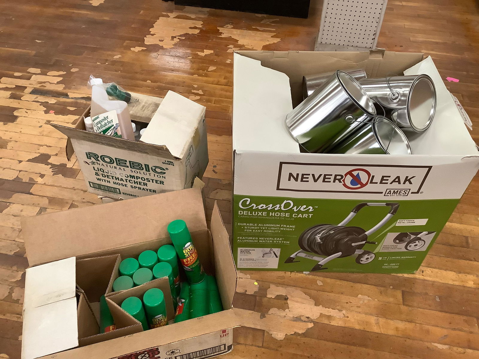 Lot of Empty Paint Cans, Roebic Liquid Composter & Dethatcher with Hose Sprayer and Spectracide Bug (1 of 1)