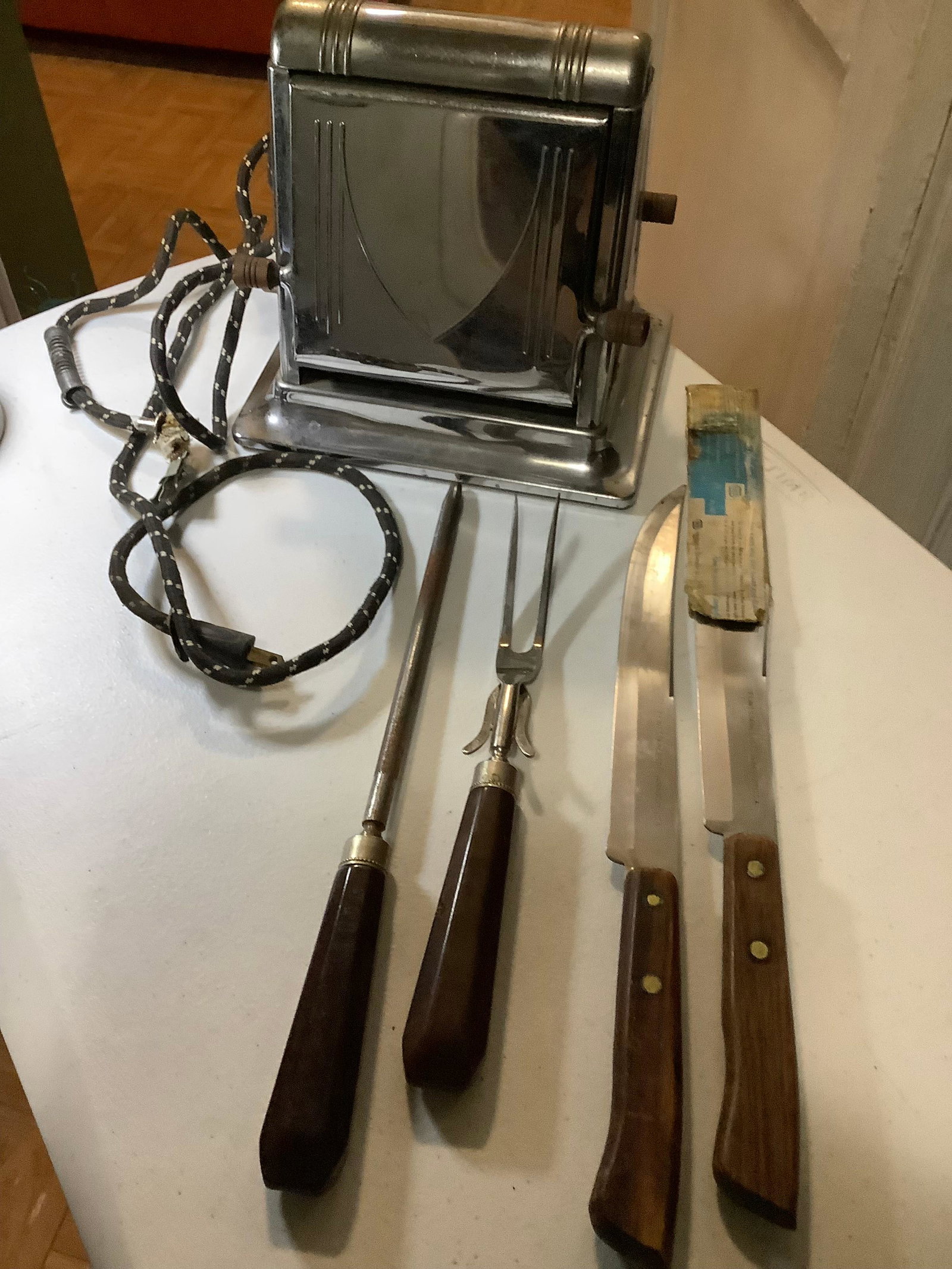 Vintage Toaster (Cord Needs Replacing), Flint Knives and More: Vintage Toaster (Cord Needs Replacing), Flint Knives and More