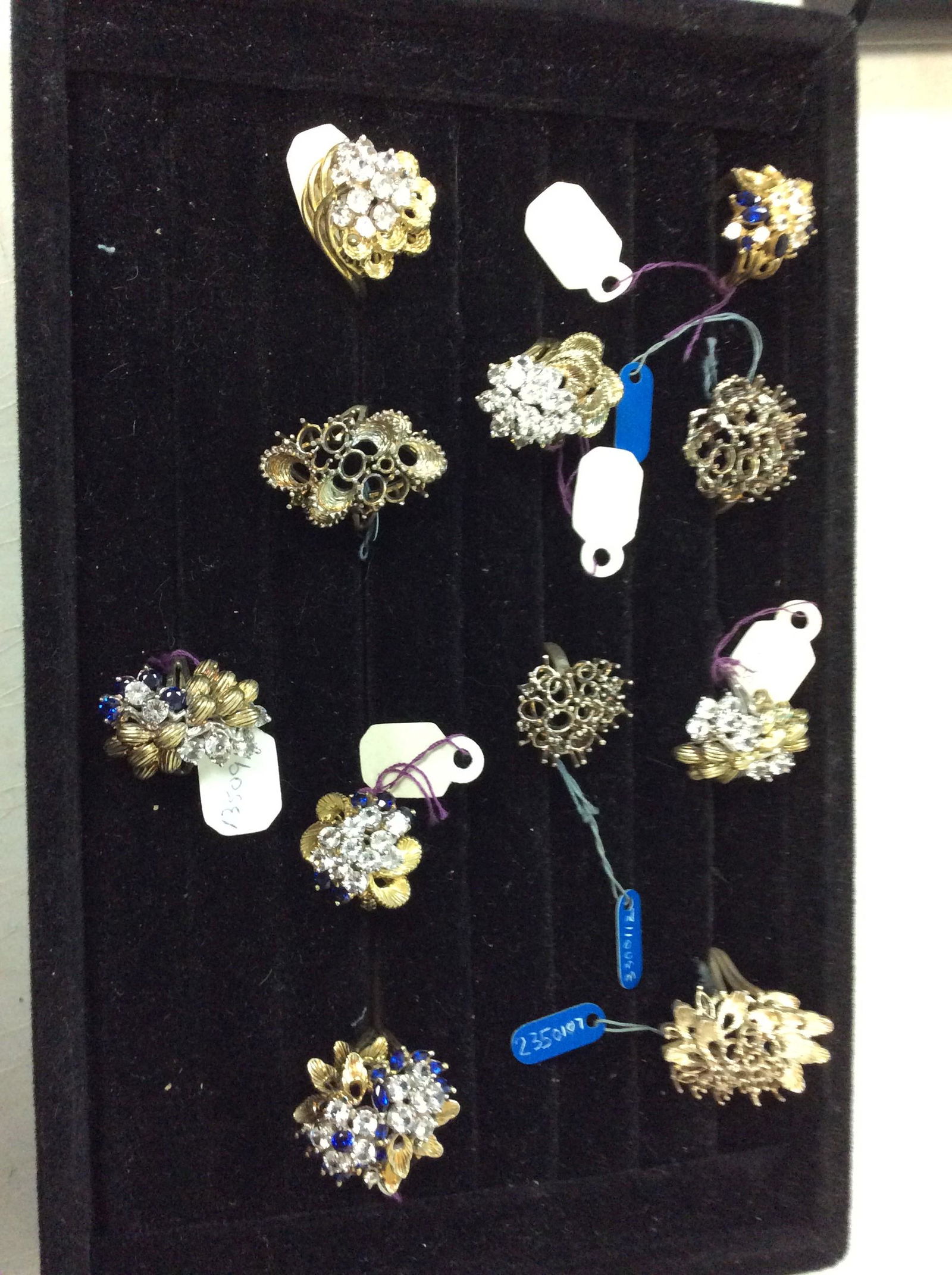 lot of Costume rings size range 6.5 to 7.5 (1 of 1)