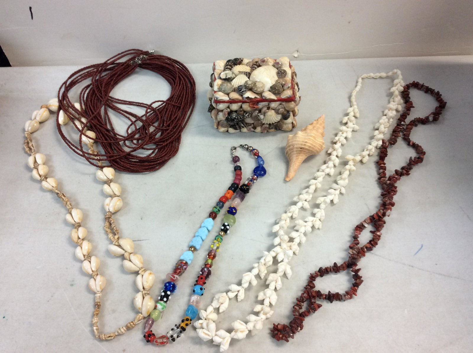 Lot of seashell necklaces, seashell jewelry, small seashell and more: Lot of seashell necklaces, seashell jewelry, small seashell and more