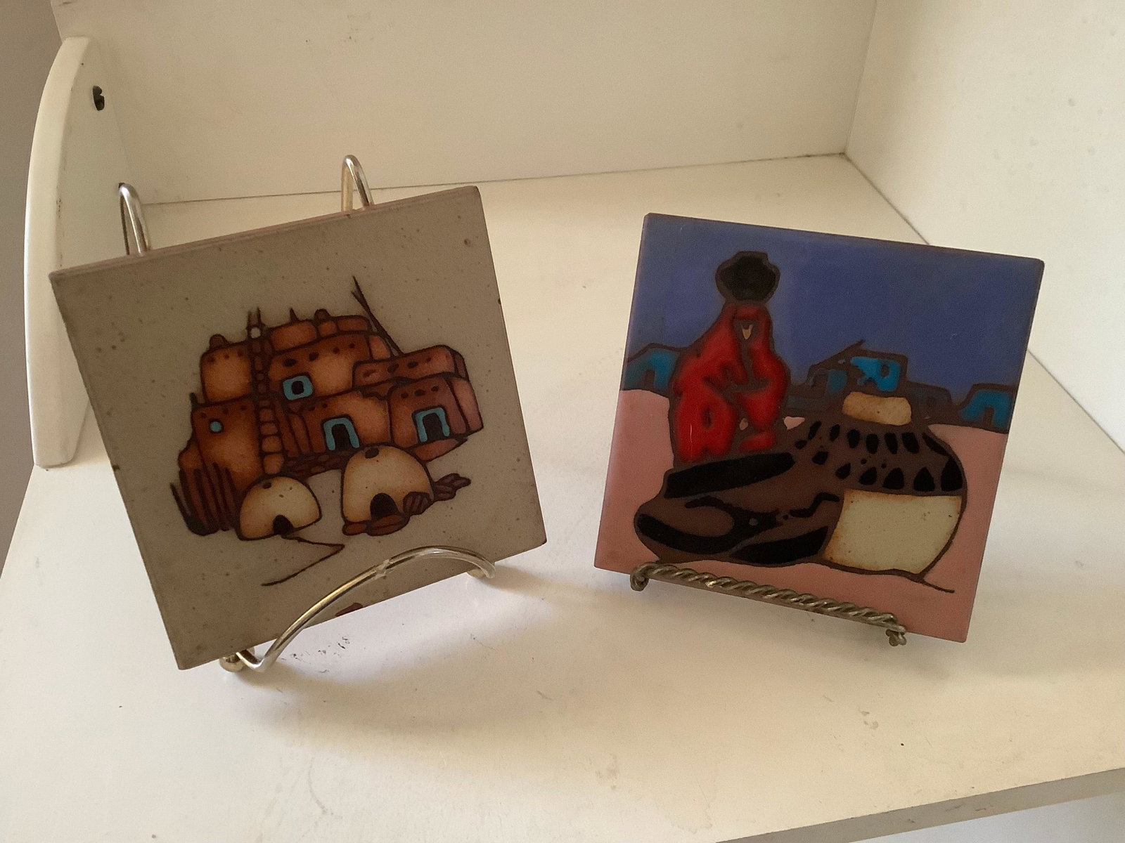 Lot of Two Handpainted Made in Italy Tiles on Stands: Lot of Two Handpainted Made in Italy Tiles on Stands