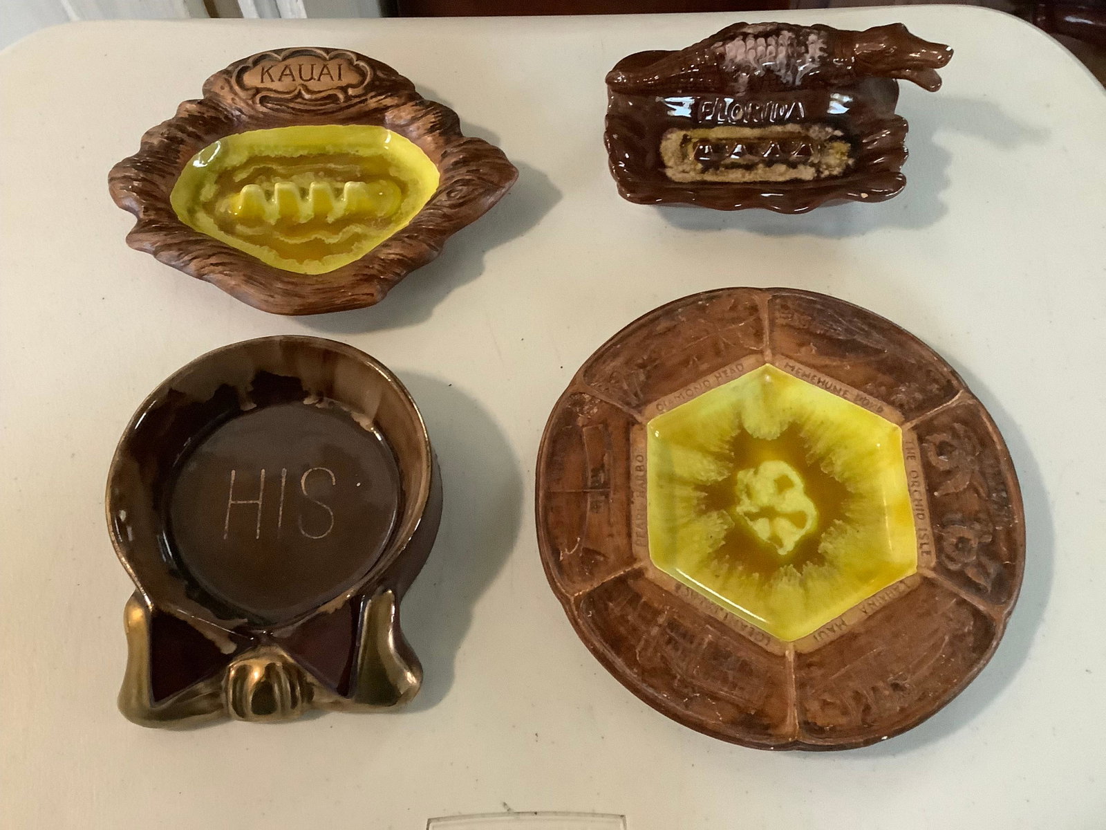 Lot of Ashtrays: Lot of Ashtrays