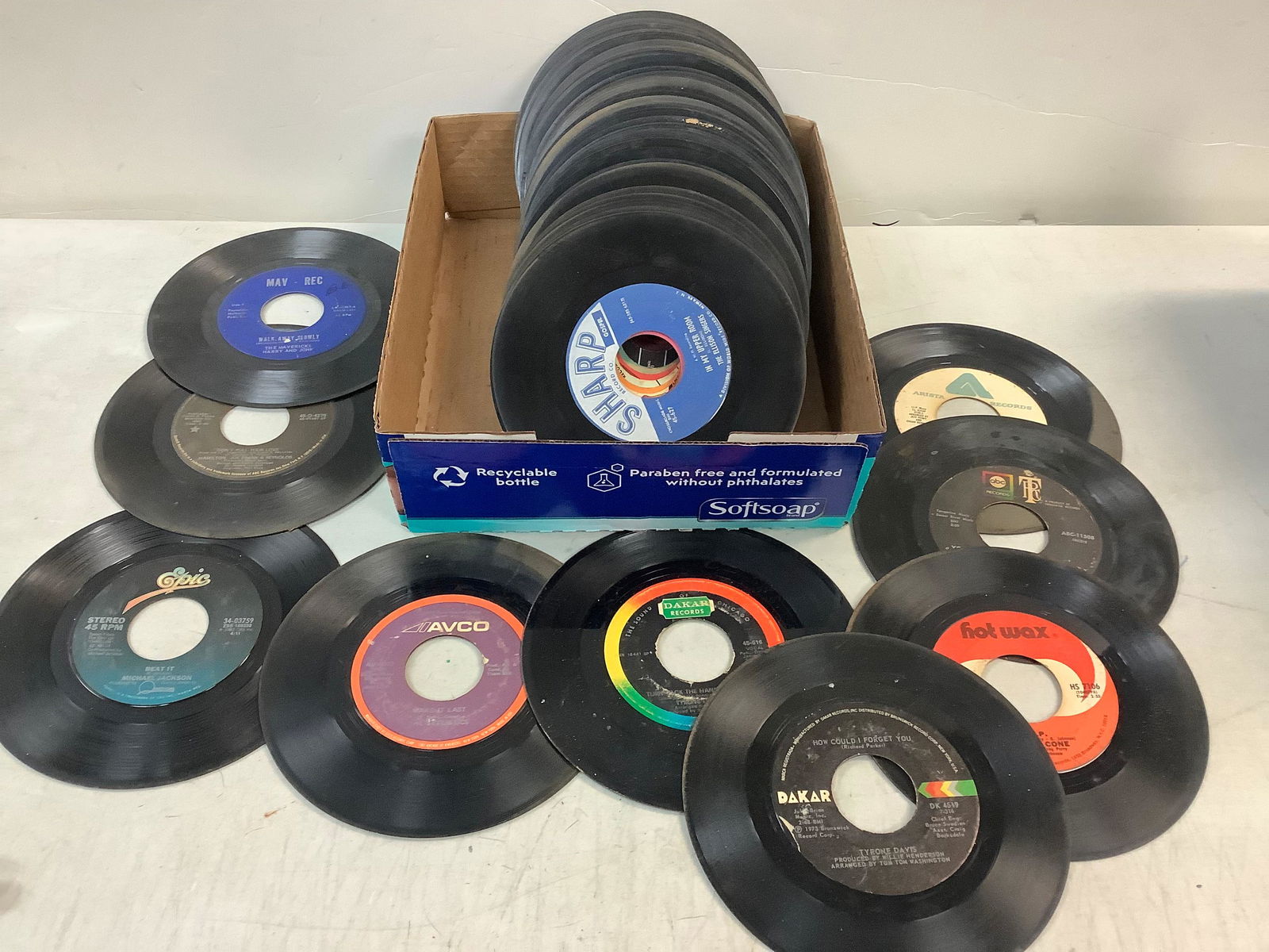 Lot of vintage 45 RPM records various artists (1 of 1)