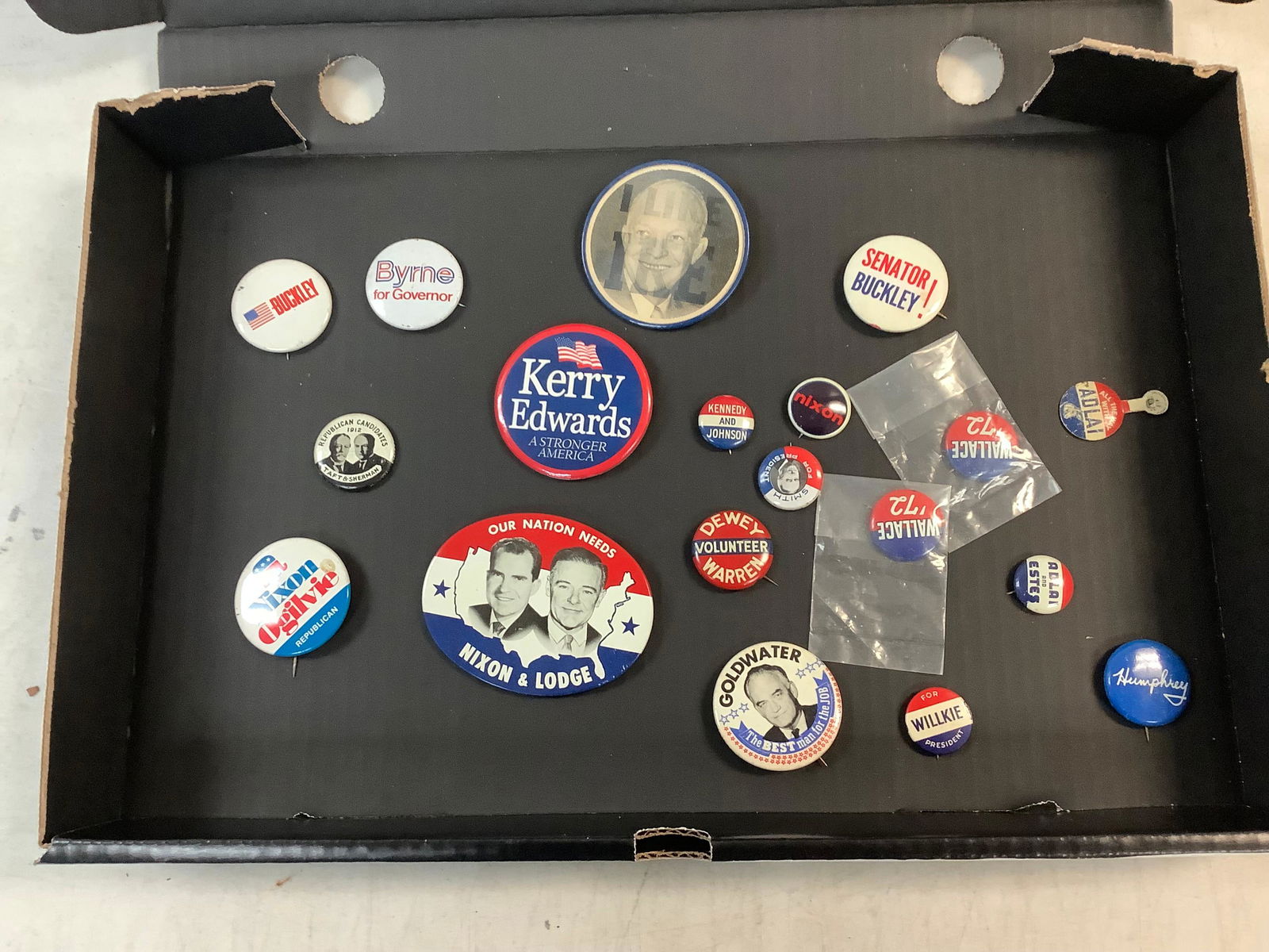 Lot of Vintage Political Pin Back Buttons (1 of 1)