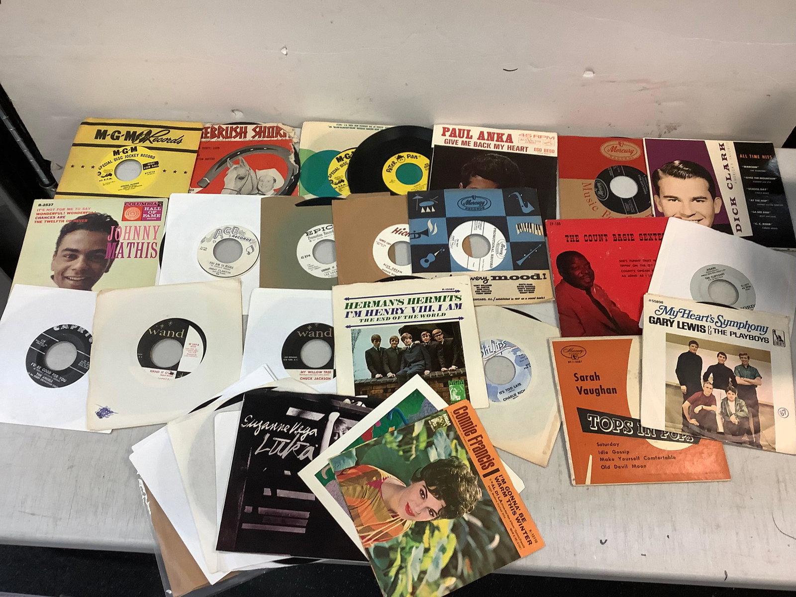 lot of records 45s (1 of 1)