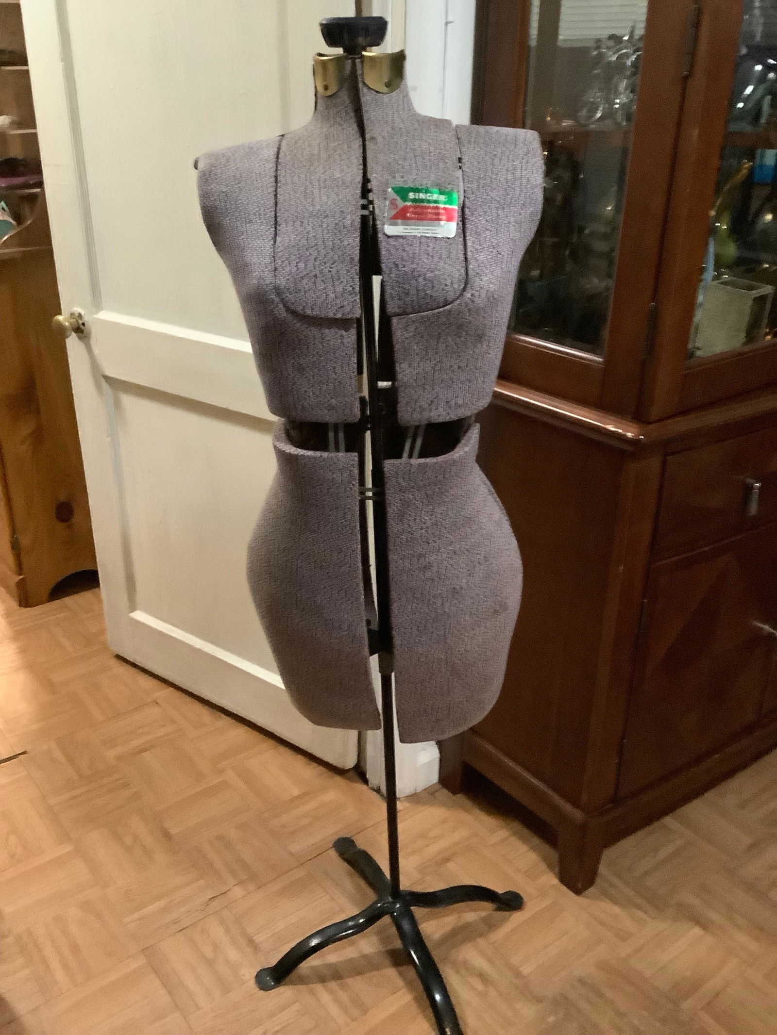 Vintage Singer Adjustable Dress Form w/ Cast Iron Botton 54" (1 of 1)