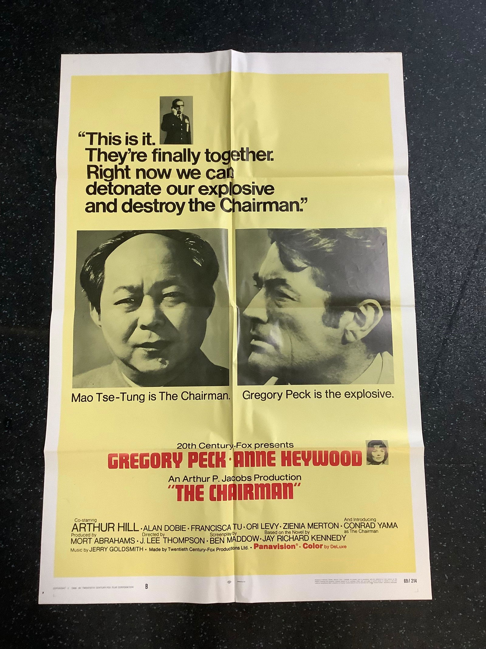 1969 THE CHAIRMAN movie poster 41x26.5 69/214: 1969 THE CHAIRMAN movie poster 41x26.5 69/214