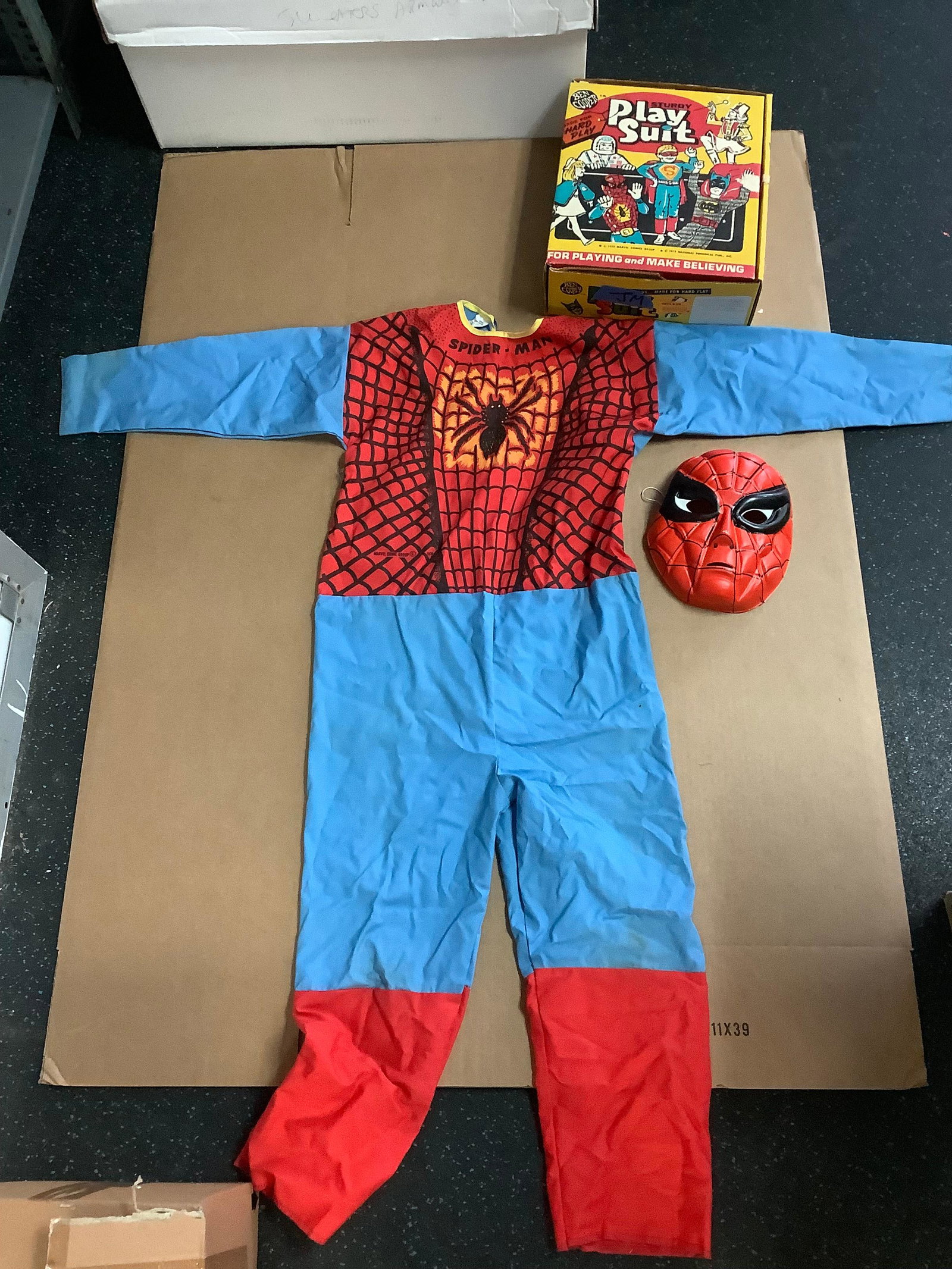 kids spiderman ben cooper play suit: kids spiderman ben cooper play suit