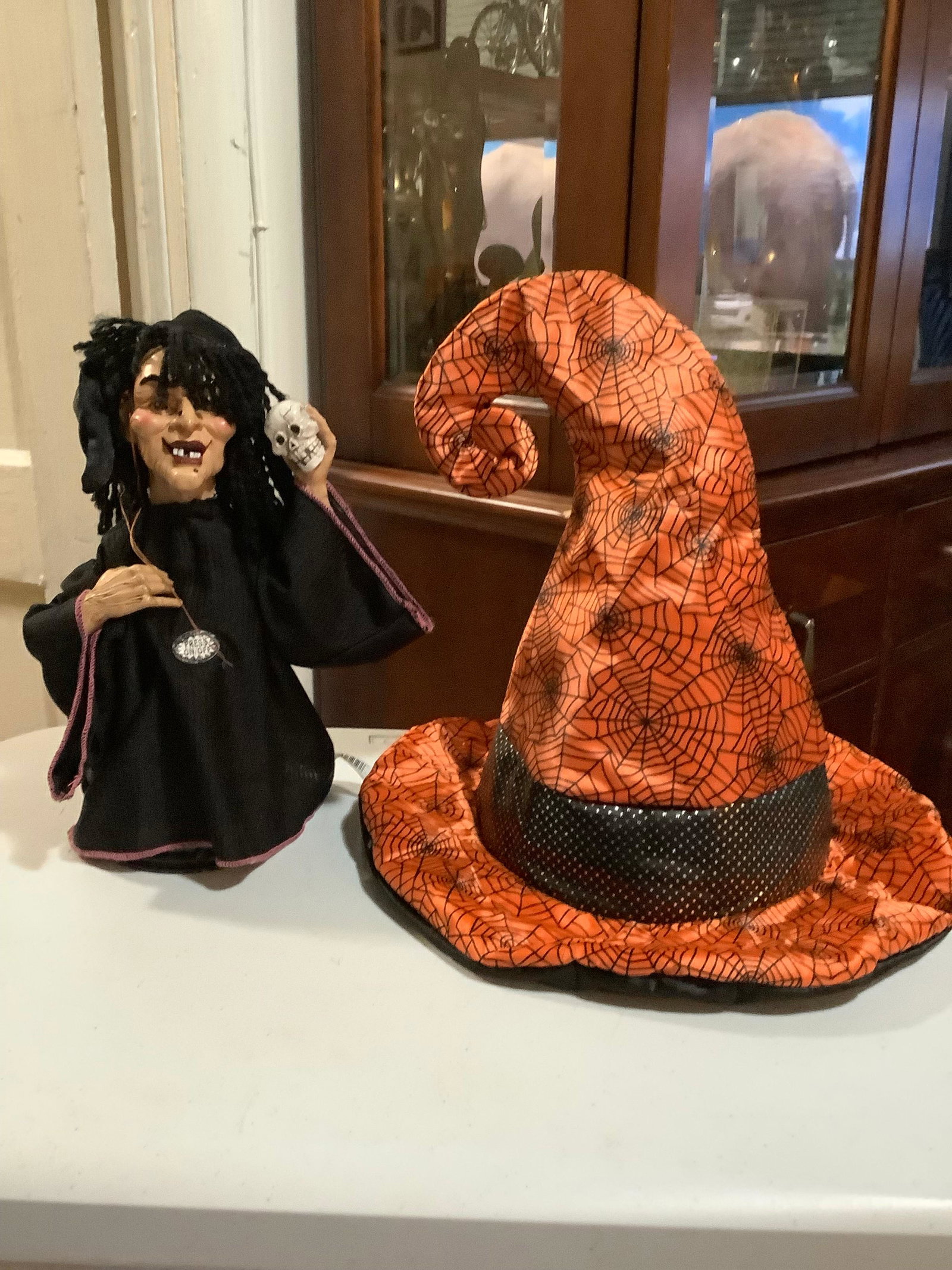Singing Witch and Singing & Dancing Witch Hat: Singing Witch and Singing & Dancing Witch Hat