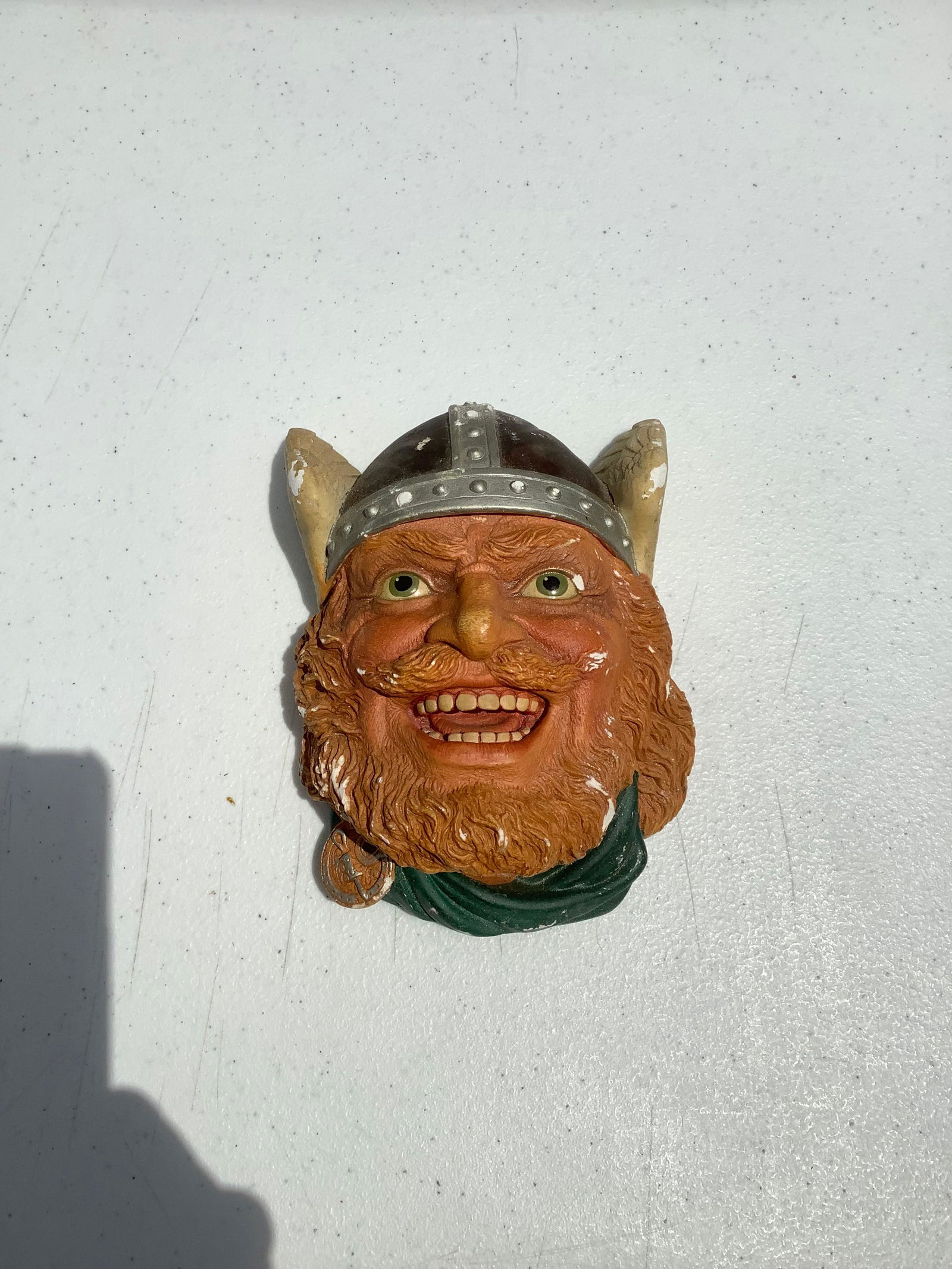 Vintage Legends Products Made in England Chalkware Wall Hanging 6.5" (1 of 1)