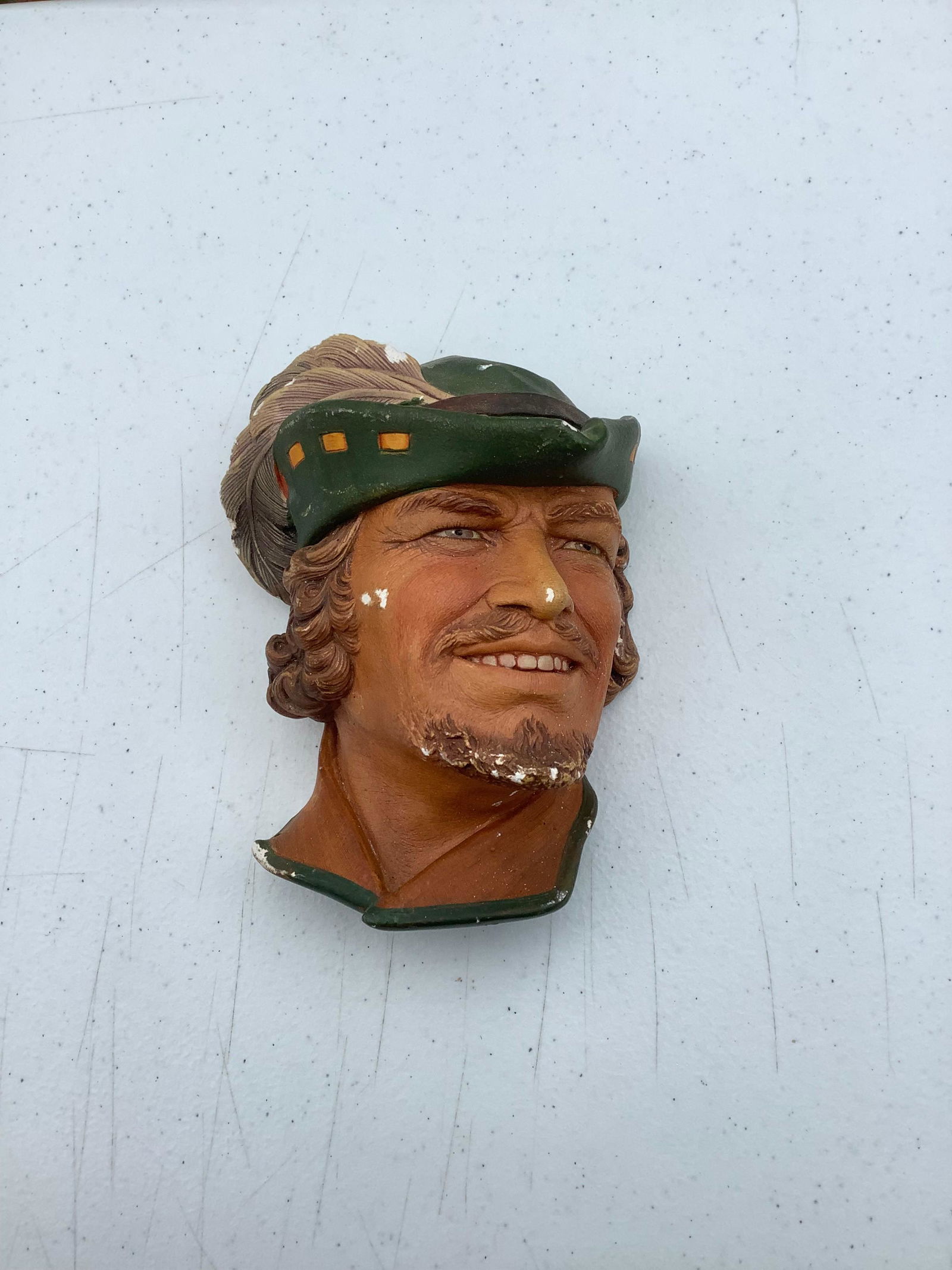 Vintage Legends Products Made in England  "Robin Hood" Chalkware Wall Hanging 7" (1 of 1)