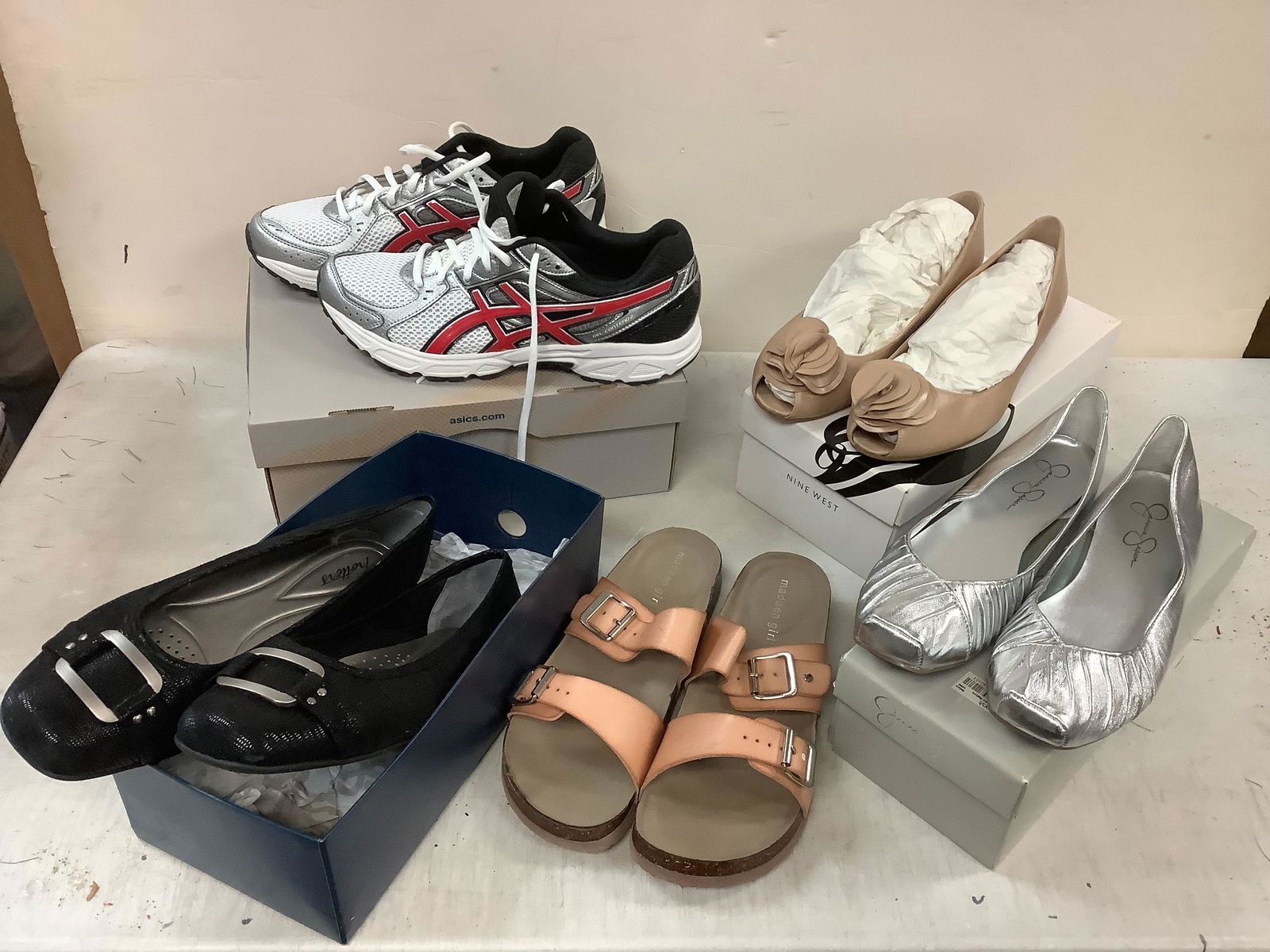 ASICS sneakers size 9 and womens footwear: ASICS sneakers size 9 and womens footwear