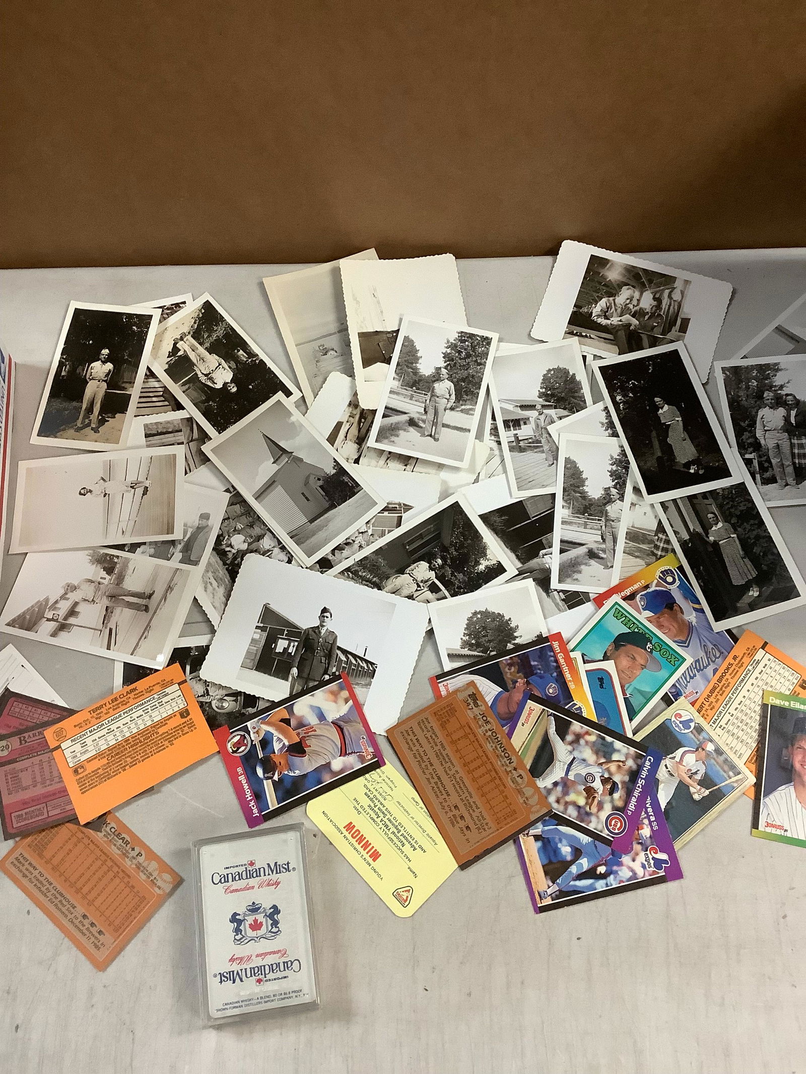 Lot of black and white photos, playing cards, and trading cards: Lot of black and white photos, playing cards, and trading cards