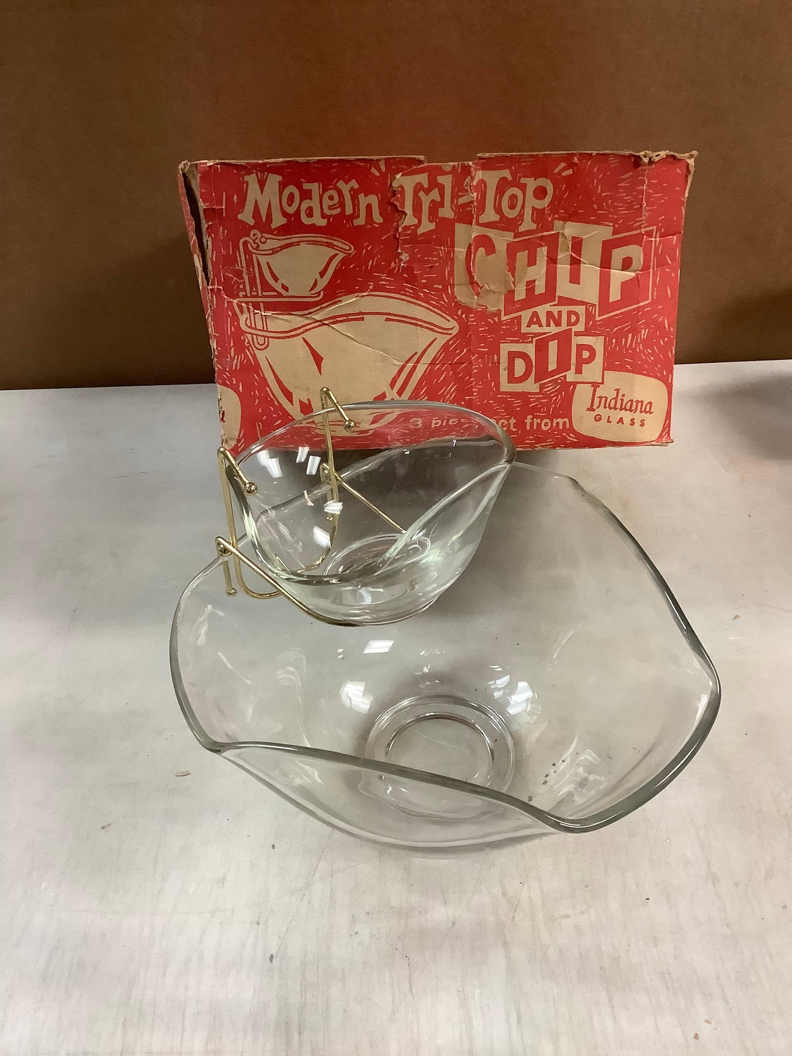 MCM 3 piece chip and dip: MCM 3 piece chip and dip