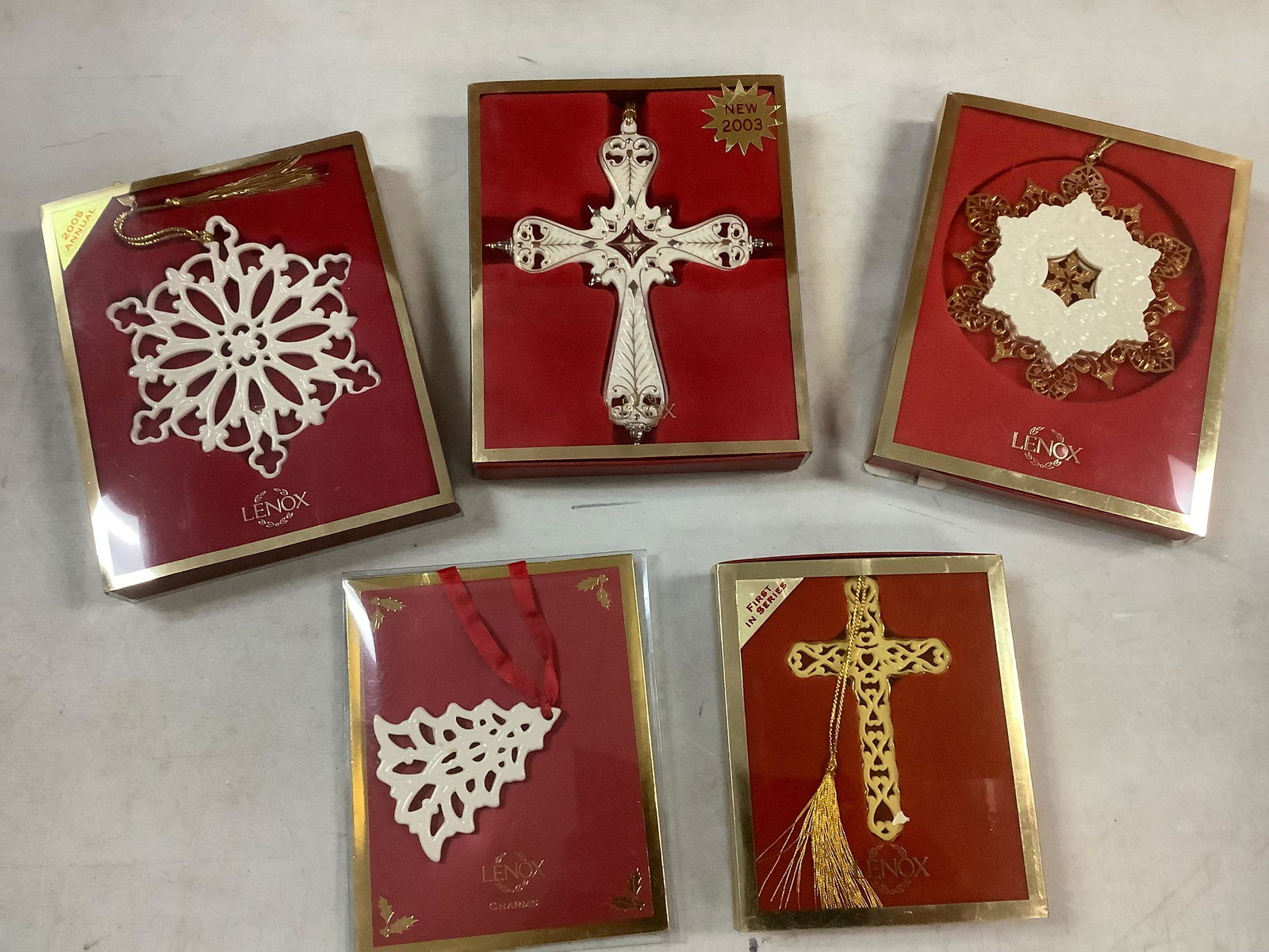 Lot of Lenox christmas ornaments (1 of 1)