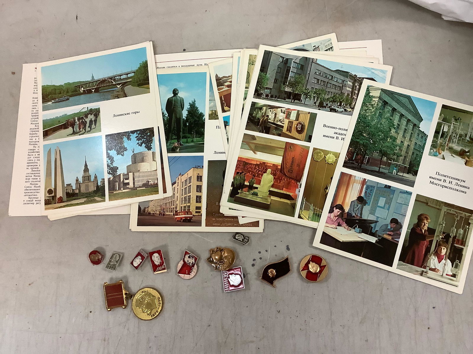 Lot of vintage russian museum artwork, pins and medals (1 of 1)