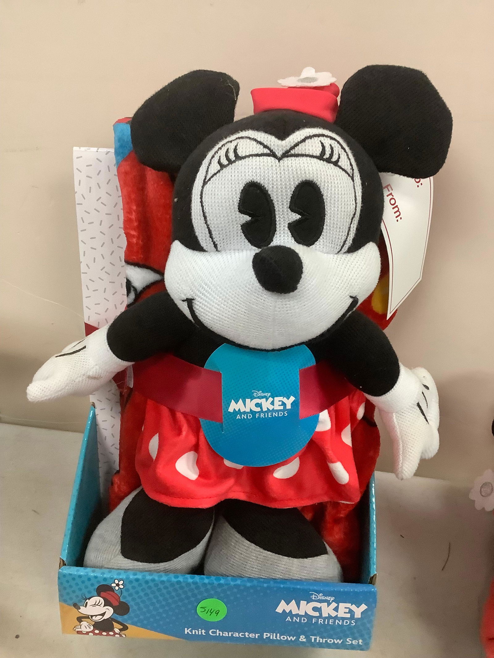 *NEW* DISNEY MICKY AND FRIENDS MINEY MOUSE knit character pillow and throw set (1 of 1)