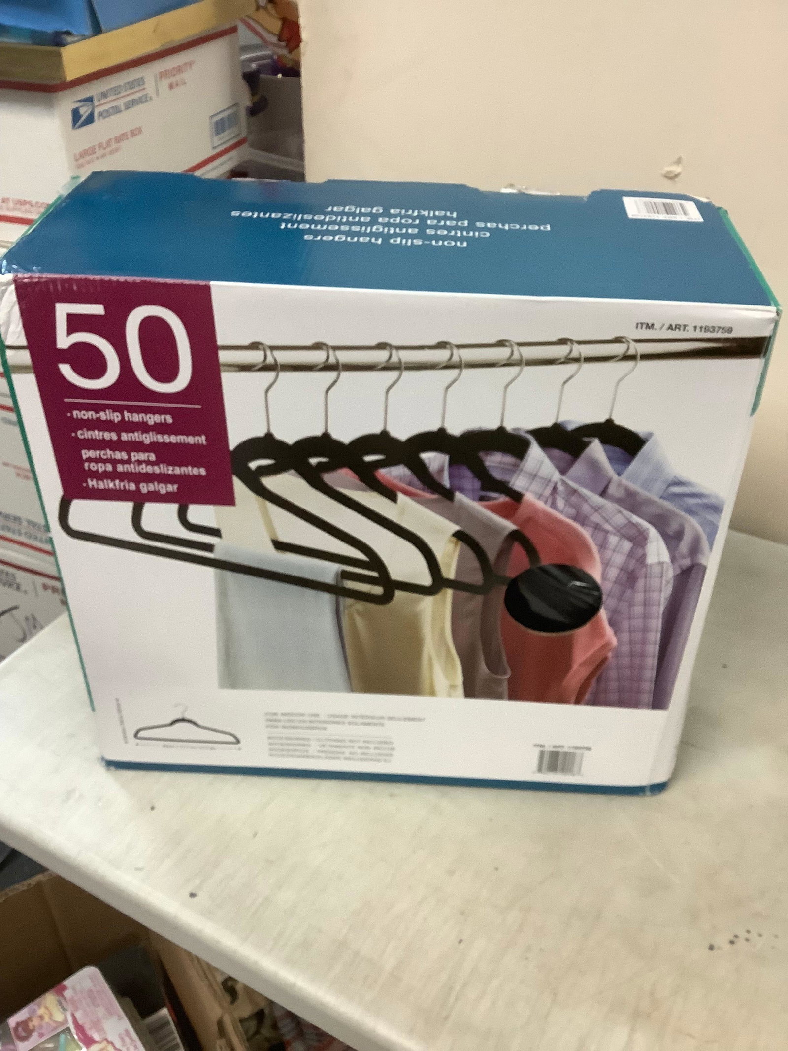 *NEW* 50 non-slip hangers: *NEW* 50 non-slip hangers