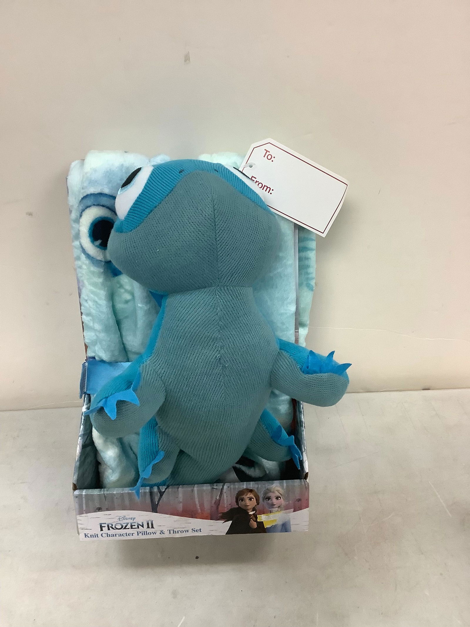 *new* Disney Frozen 2 Knit Character Pillow And Throw Set Auction