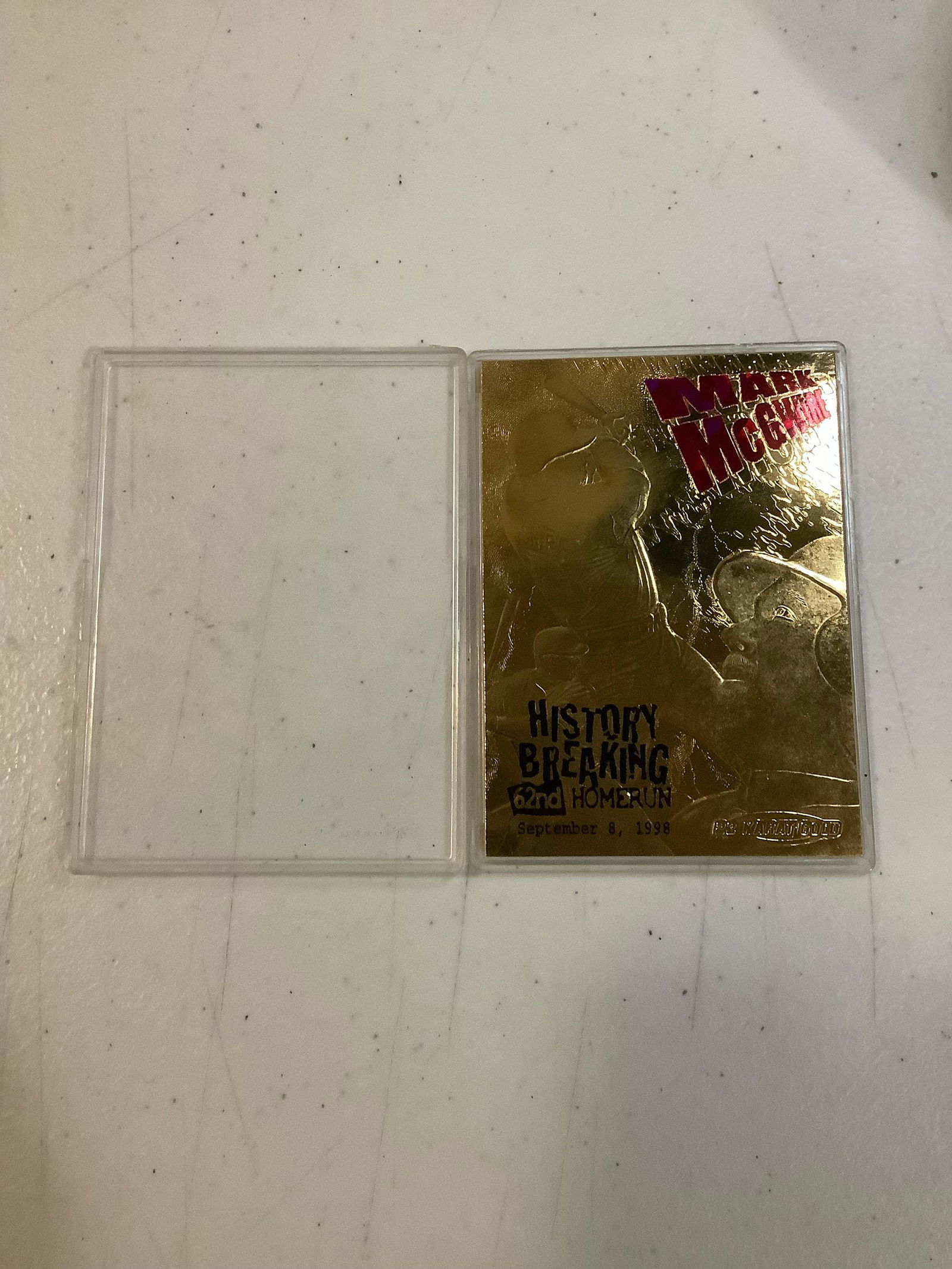 Mark McGwire 1998  History Breaking 62nd Homerun 23 Karat Gold Card in Case (1 of 1)