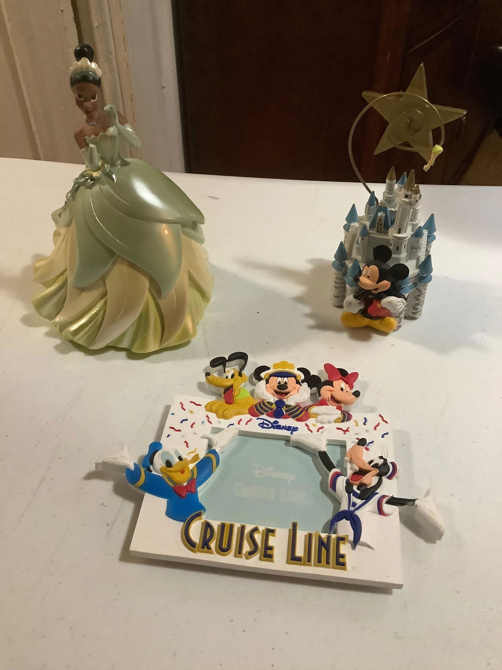 Disney Cruise Line Magnet Picture Frame, Mickey Mouse & Castle Figure and Disney Princess Tiana (1 of 1)