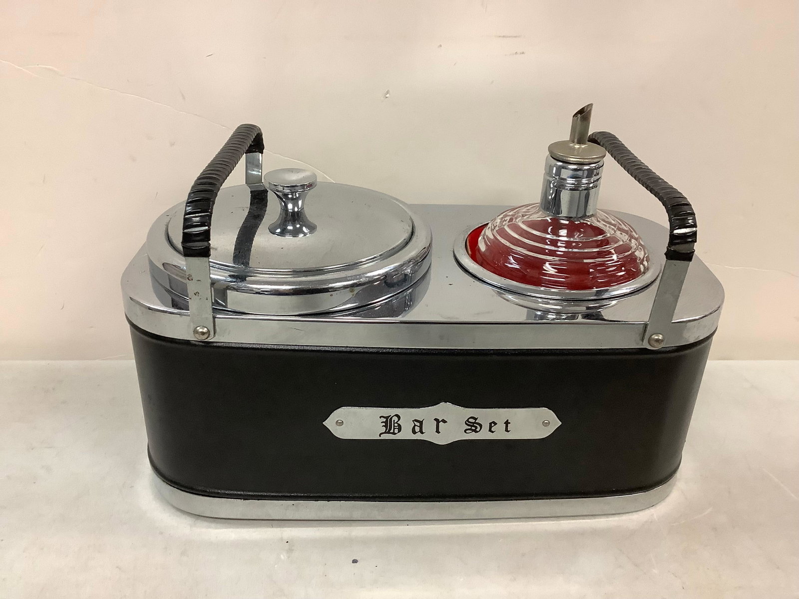Vintage Musical Bar Set: Vintage Musical Bar Set