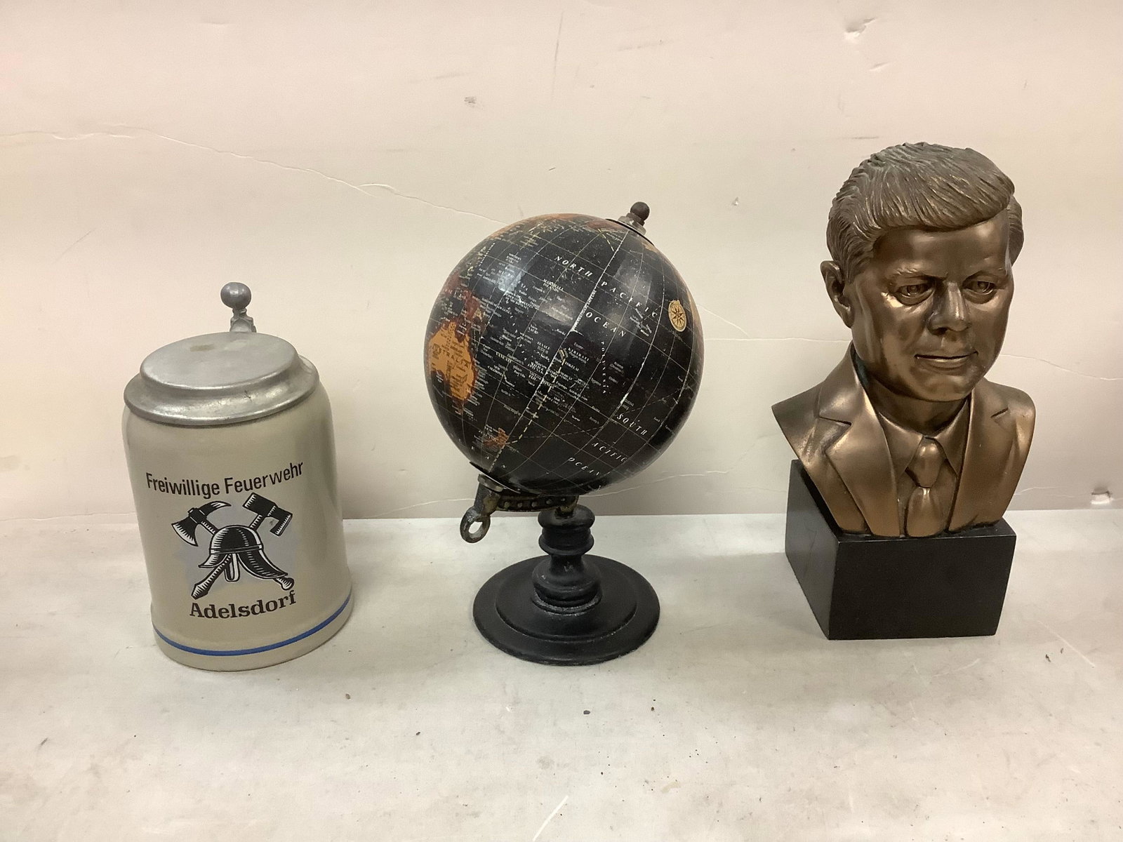 Spinning Globe, Fliptop mug, and head statue (9.5 inch tall): Spinning Globe, Fliptop mug, and head statue (9.5 inch tall)
