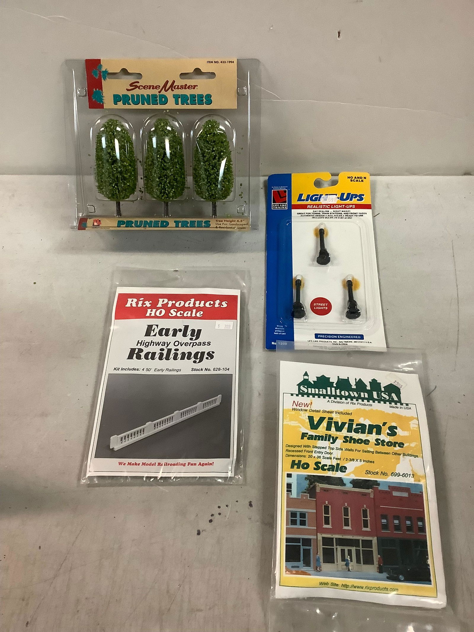 Lot of Scene Master Pruned Trees, Rix Products HO Scale Early Highway Overpass Railings, Light-Ups (1 of 1)