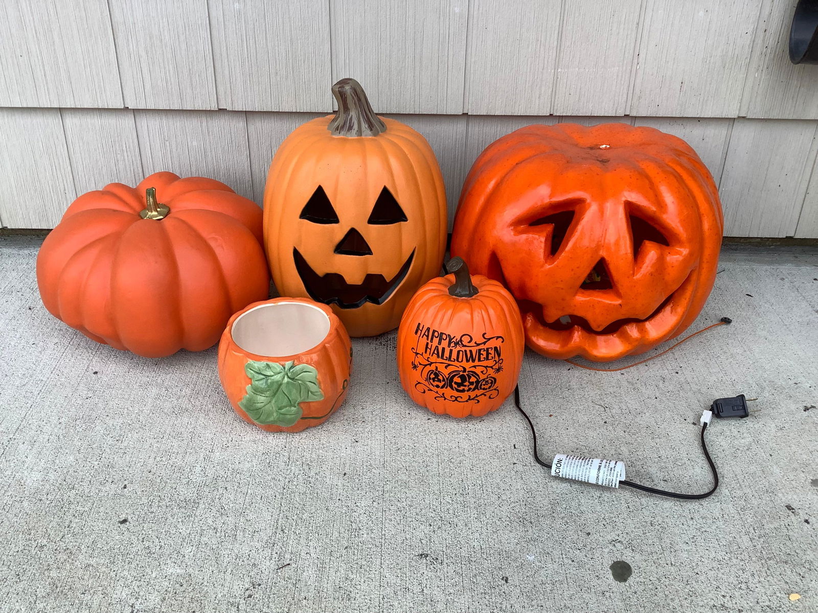 Lot of Plastic Decorative light Up Halloween Pumpkins (Different Designs): Lot of Plastic Decorative light Up Halloween Pumpkins (Different Designs)