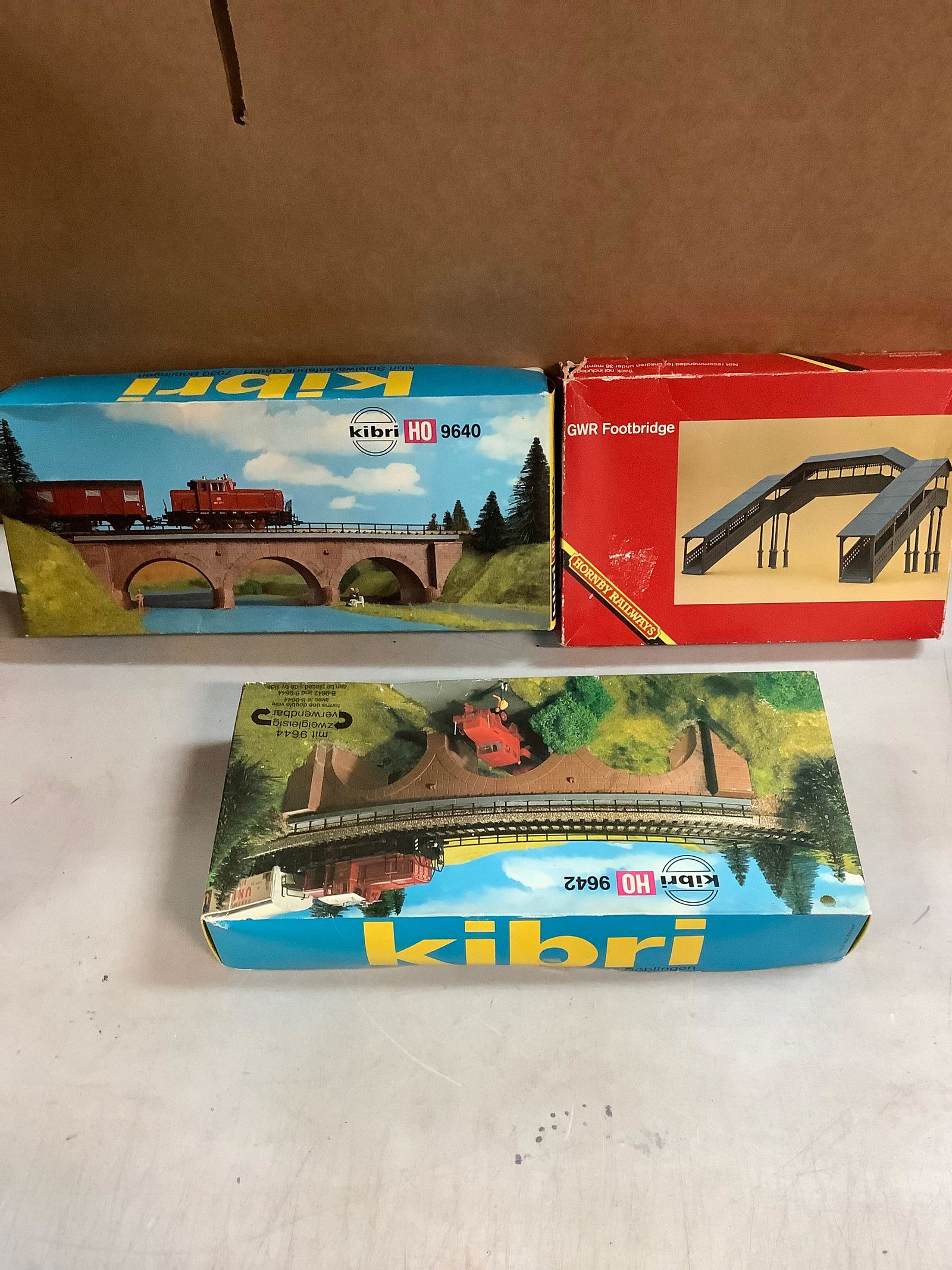 Lot of vintage bridge models(Kibri, Hornby railways) (1 of 1)